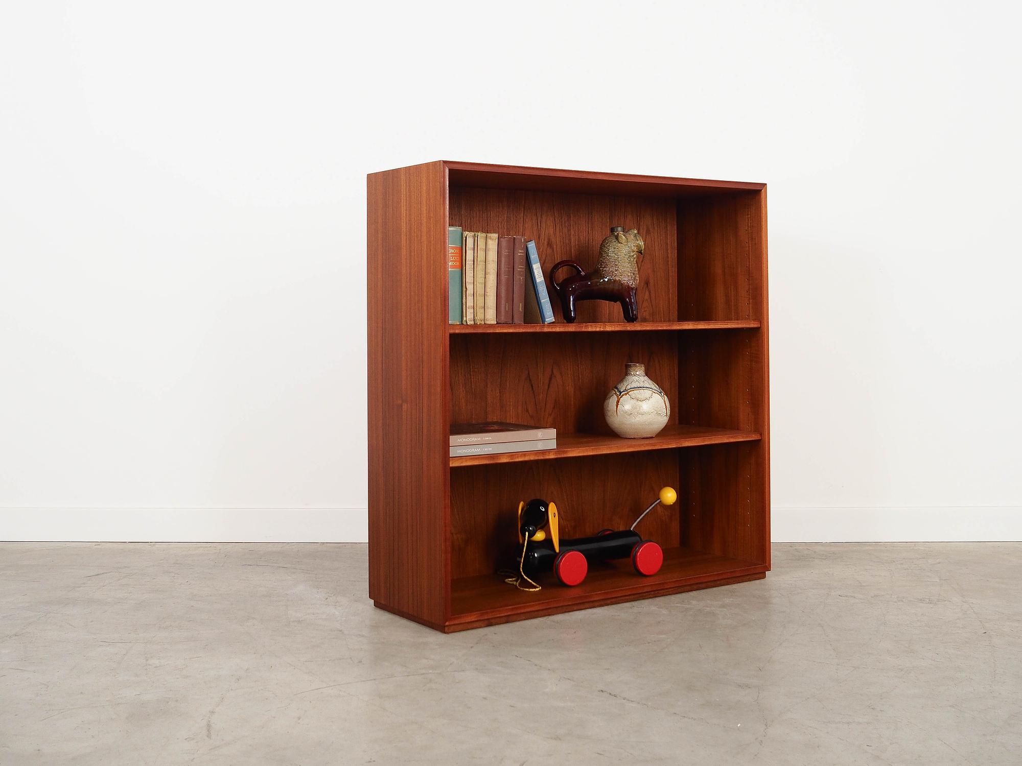 RT Furniture Bookshelf Teak Veneer 1970s 3