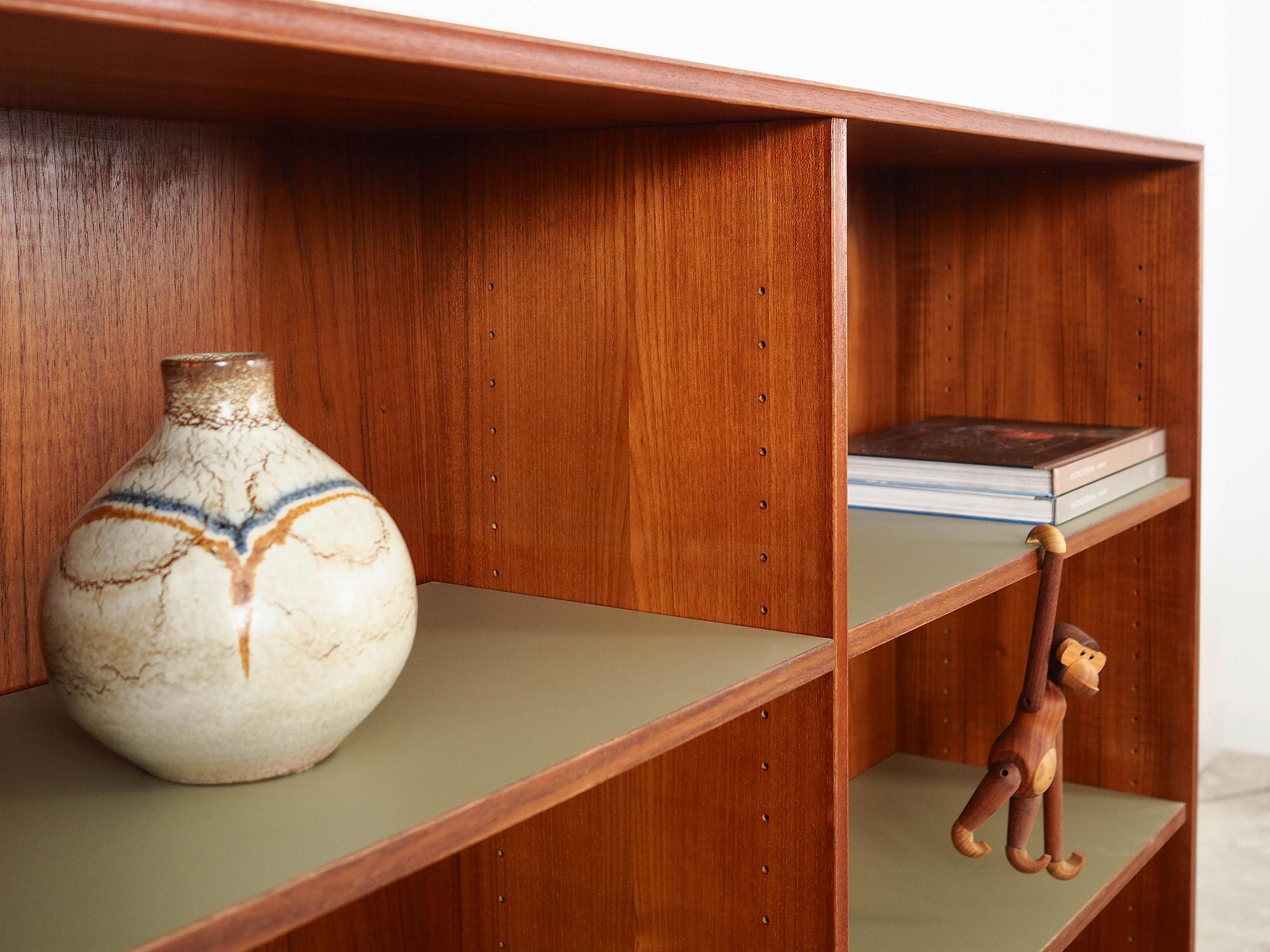 RT Furniture Bookshelf Teak Veneer 1970s 8