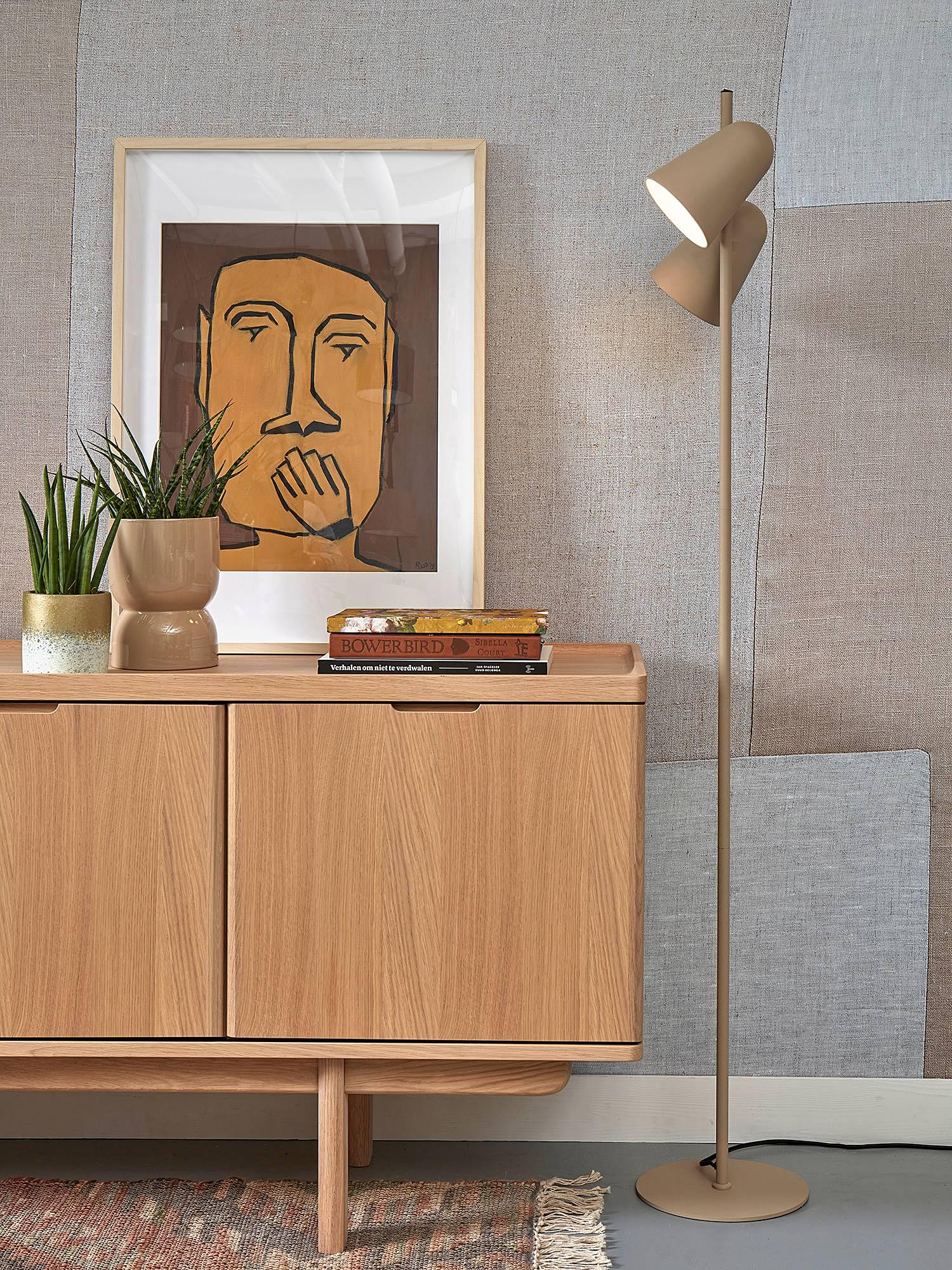 Salamanca Floor Lamp Iron Sand 2