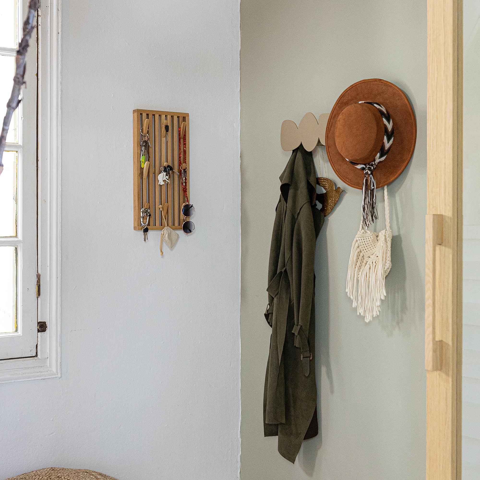Craggy Coat Rack Metal Camel 2