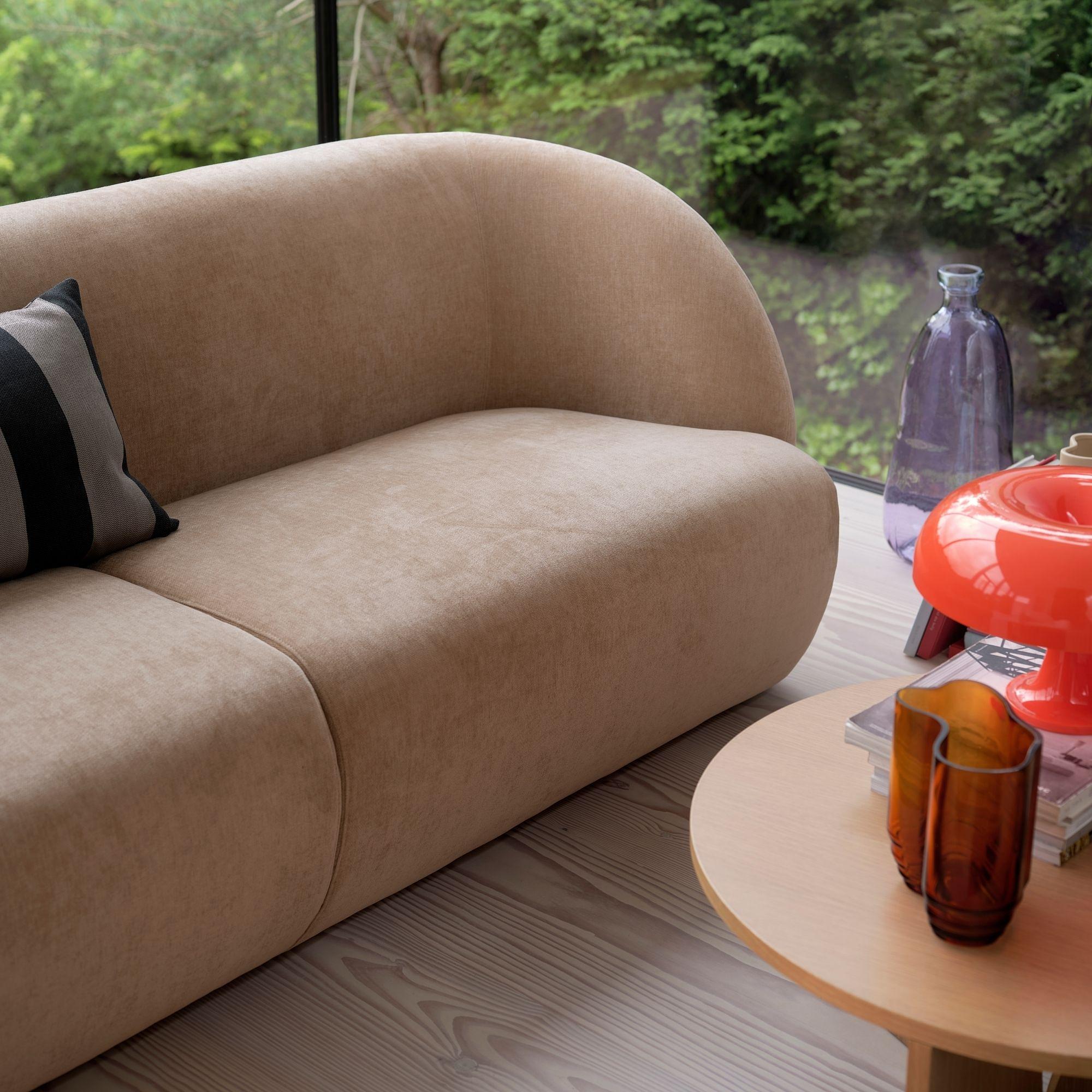 Design-Award-Winning Paula Sofa 2-Sitzer Danny Cream 1