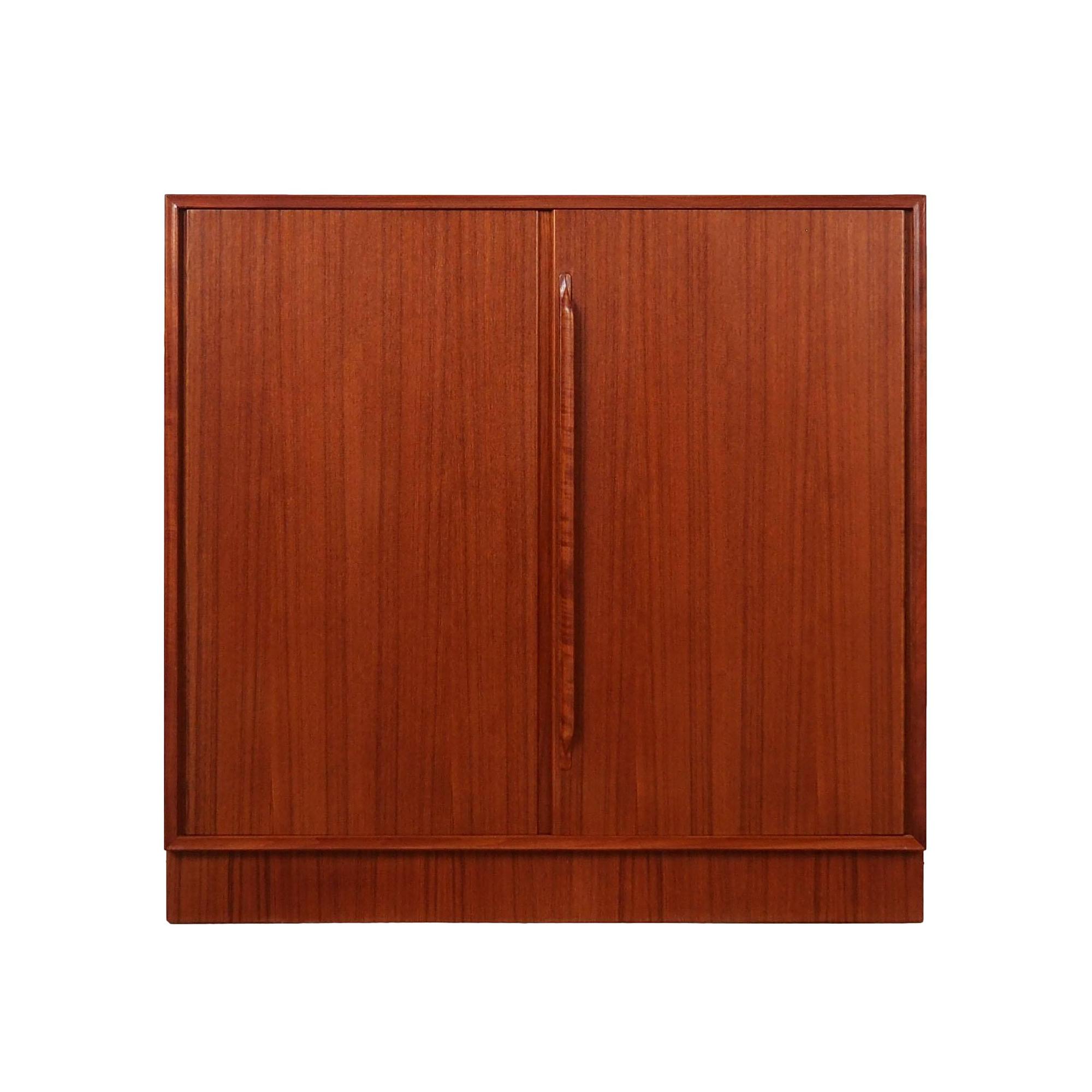 RT Furniture Cabinet Teak Veneer 1970s 0