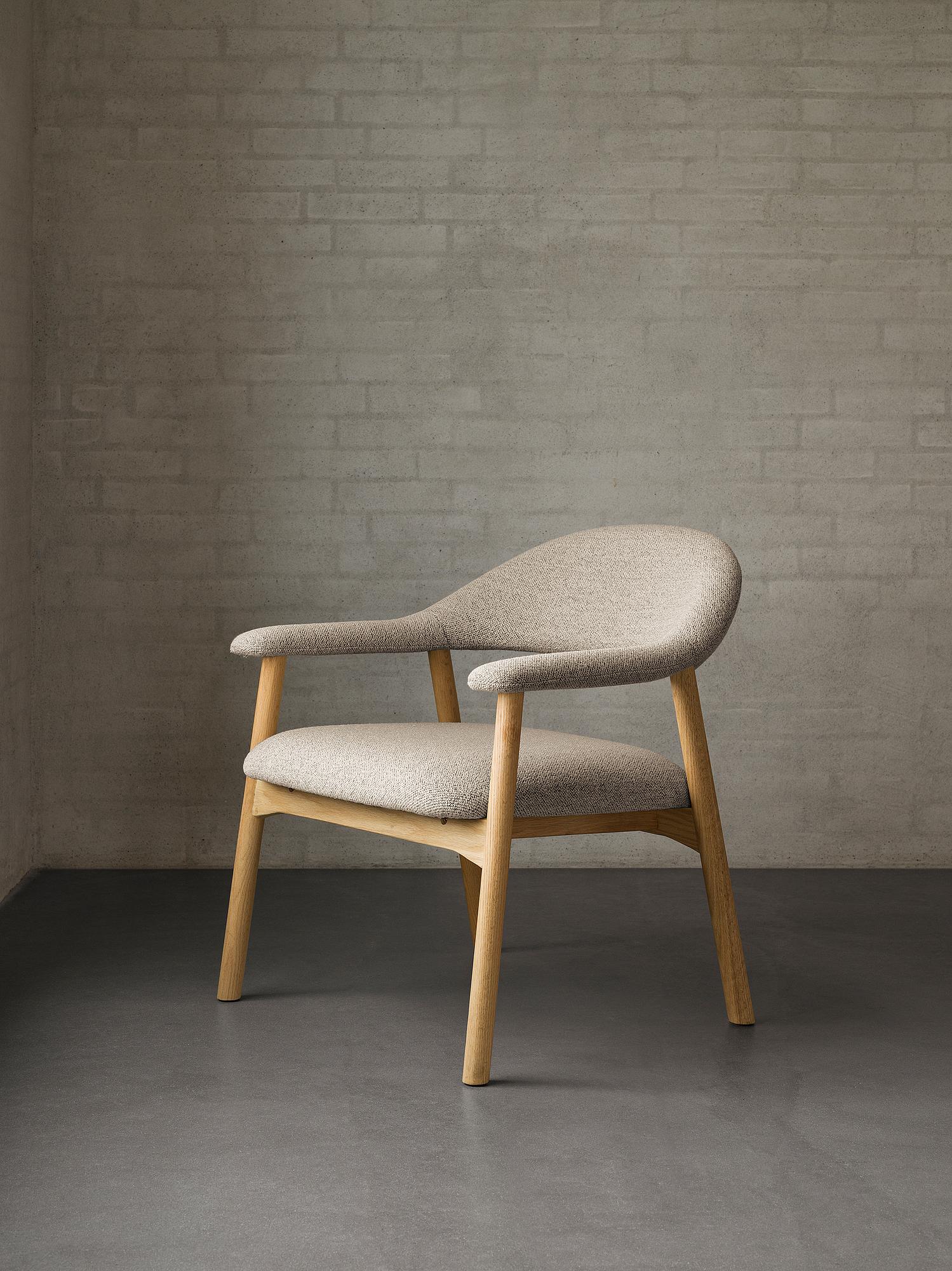 Mesita Lounge Chair Beige Bouclé Oak 2