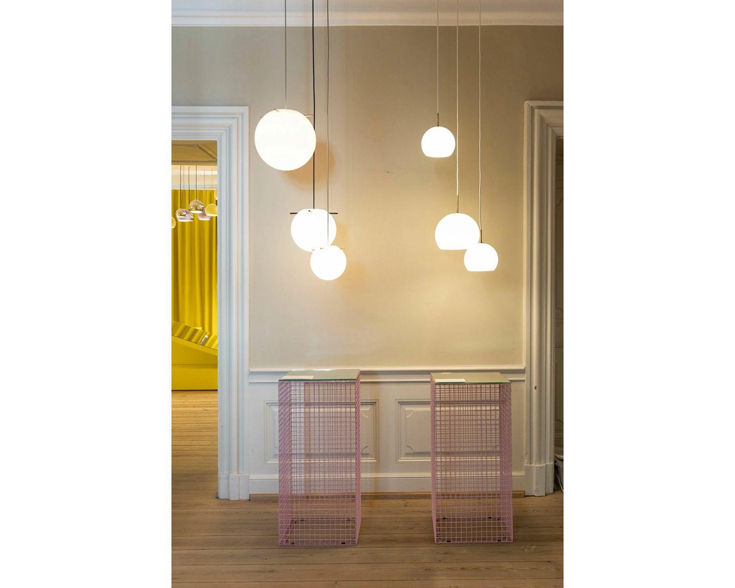 Pendant light Koi Ø19 Opal White Black 5