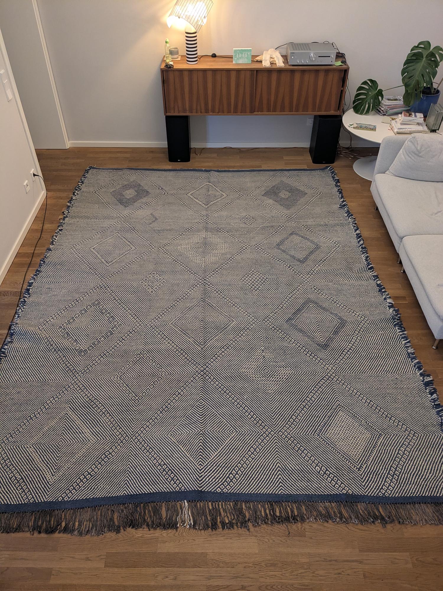 Hand-knotted rug blue-cream 0