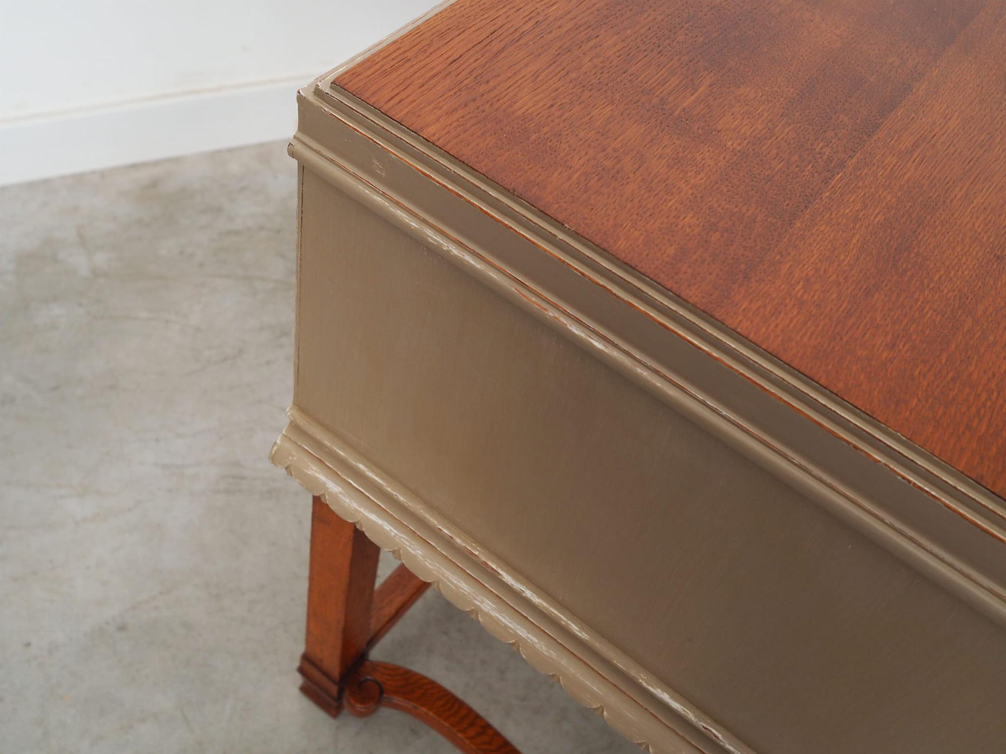 Scrivania vintage in legno marrone anni '50 10