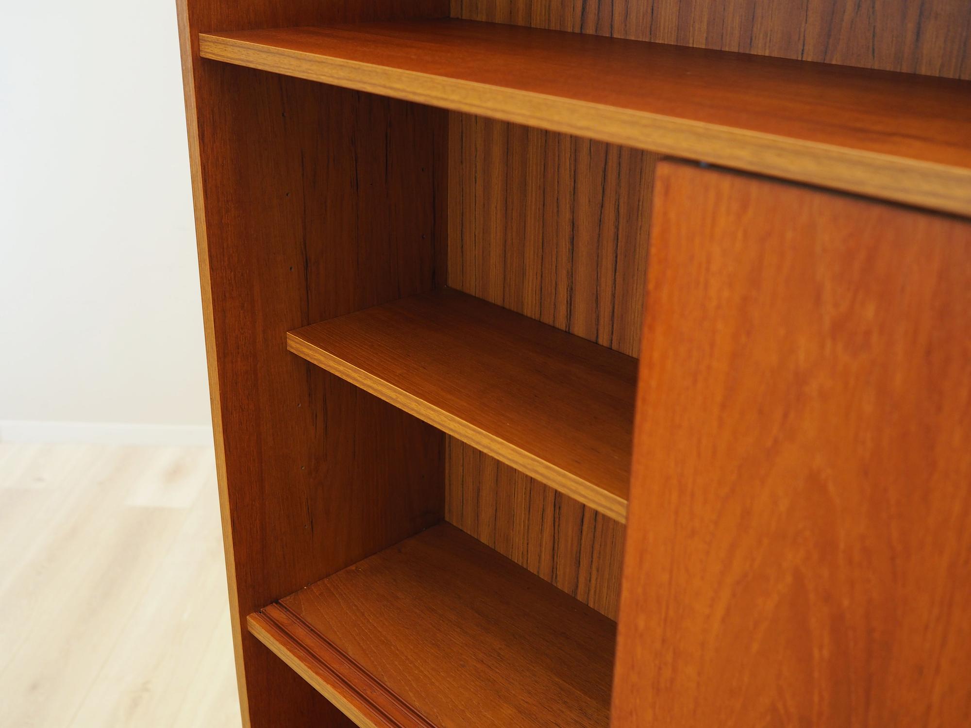 Regal Teakholz 1960er Jahre 14