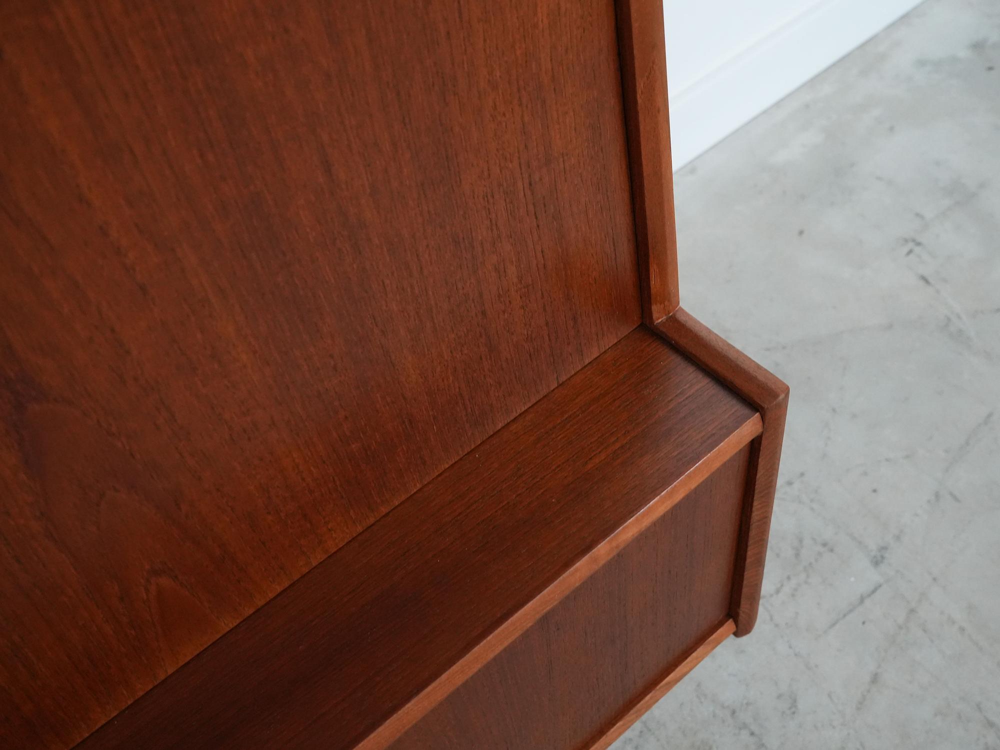 Highboard Teakholz 1970er Jahre 13