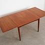 Tavolo in teak marrone anni '70 12