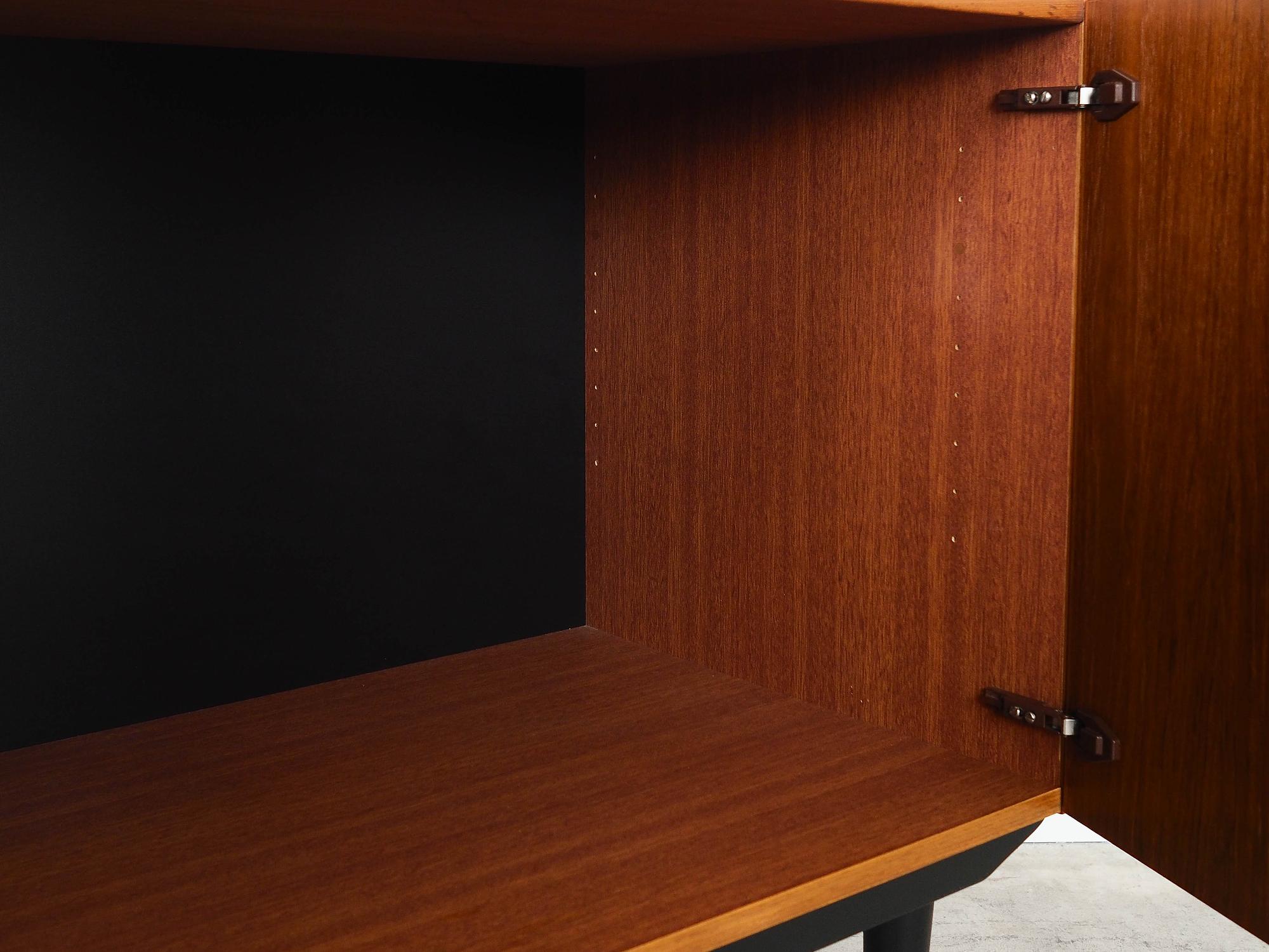 Armadio in teak marrone anni '70 11