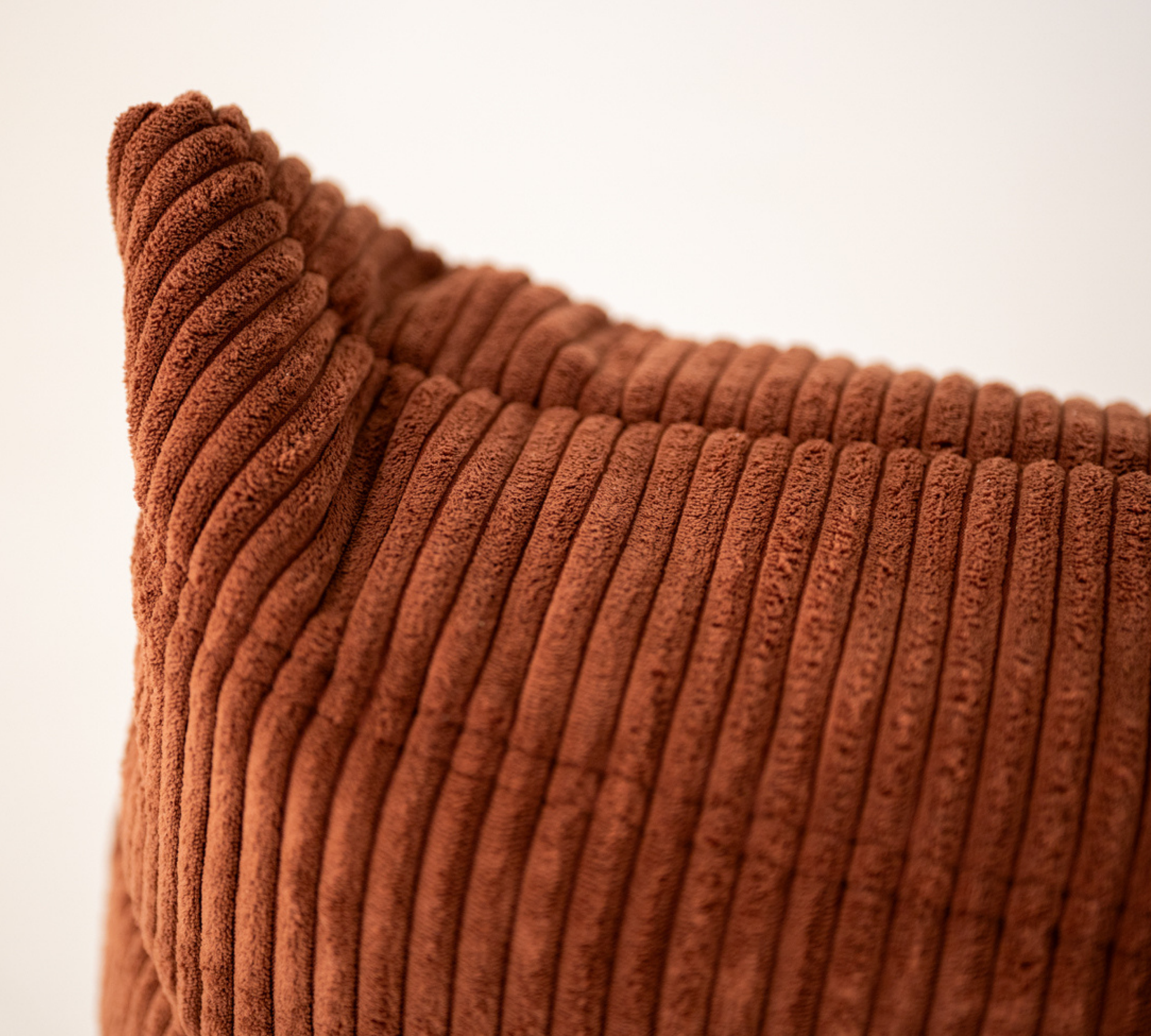 Togo Ecksofa Cord Umber 3