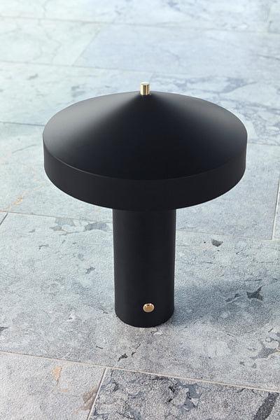Hatto Tischleuchte Metall Schwarz 2