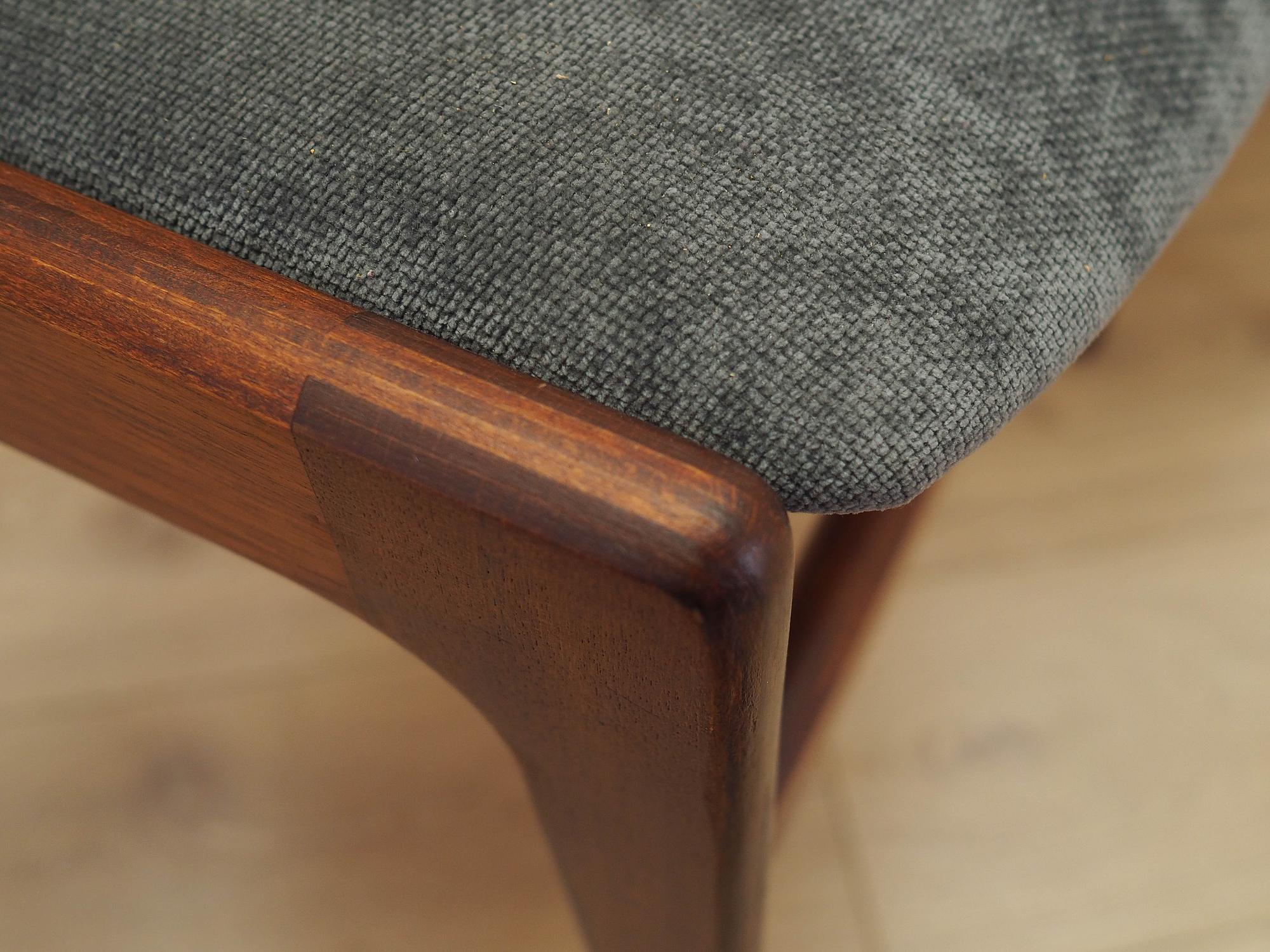 Four-piece set of teak chairs 1970s 12