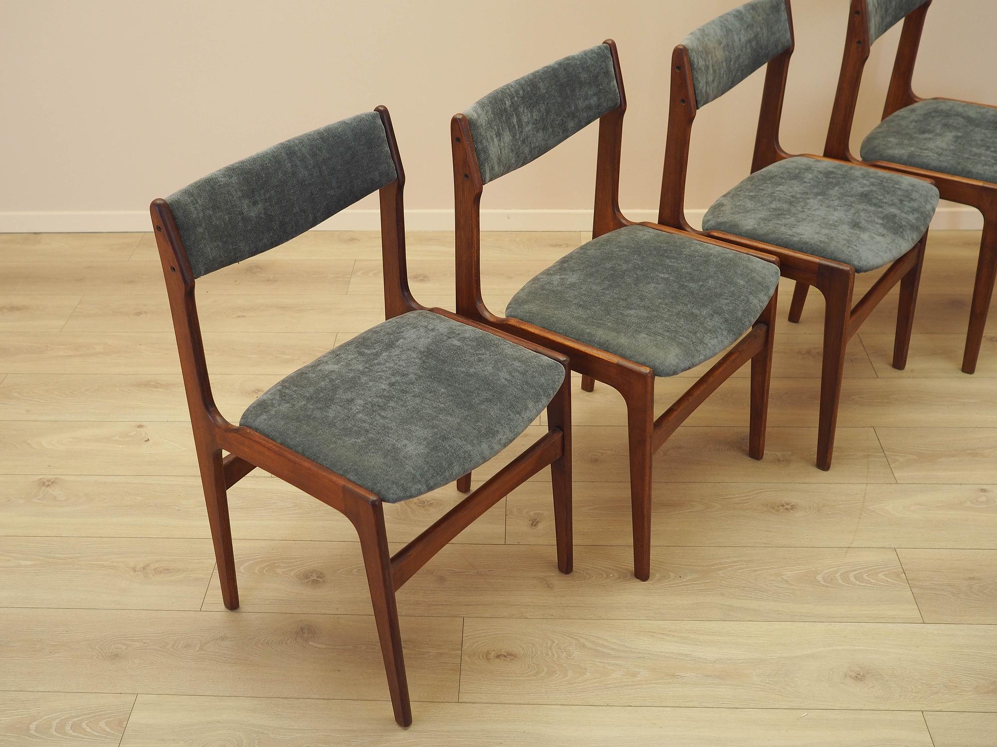 Four-piece set of teak chairs 1970s 9