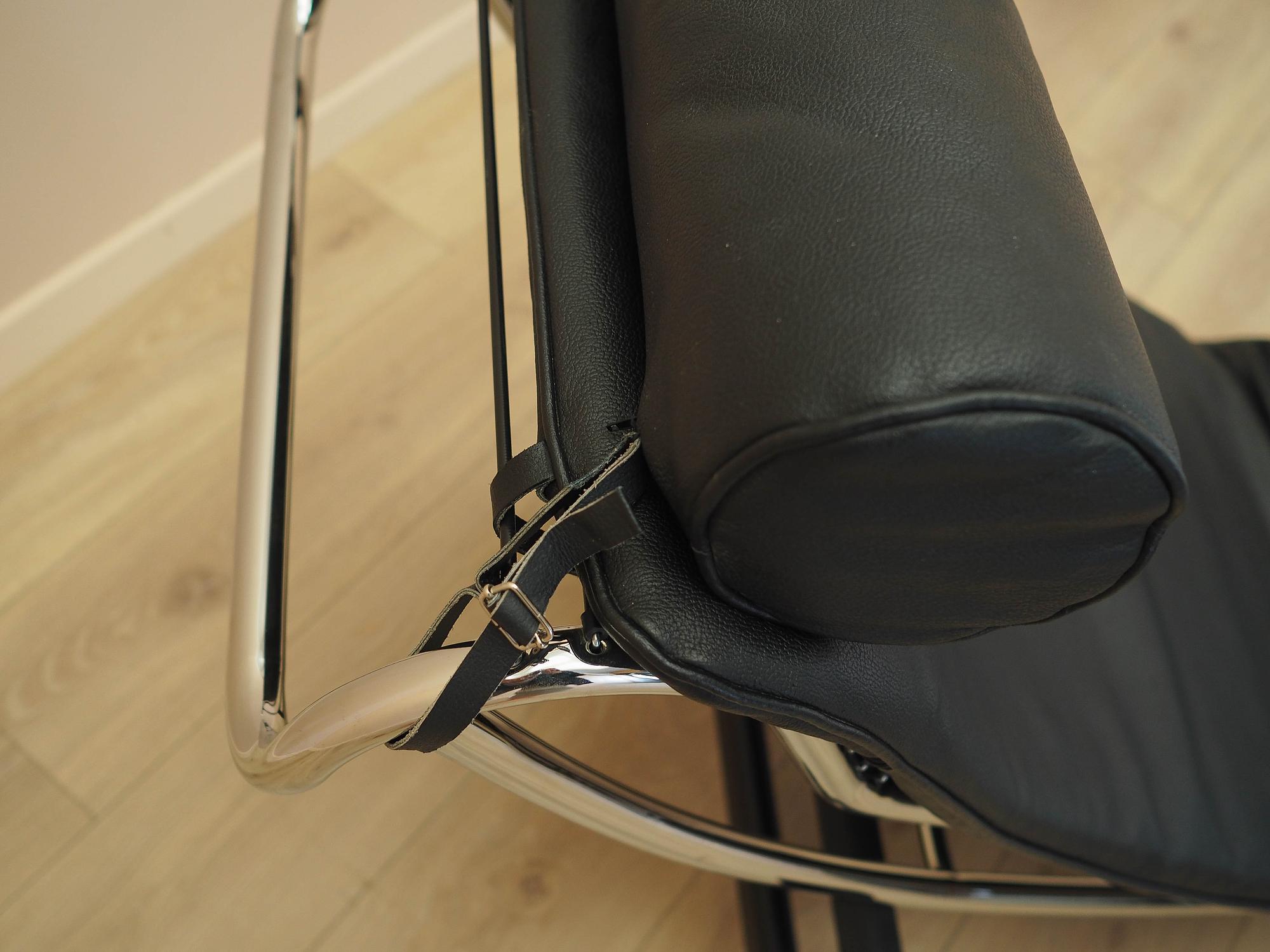 Leder-Chaiselongue im LC4-Stil 1980er Jahre 13