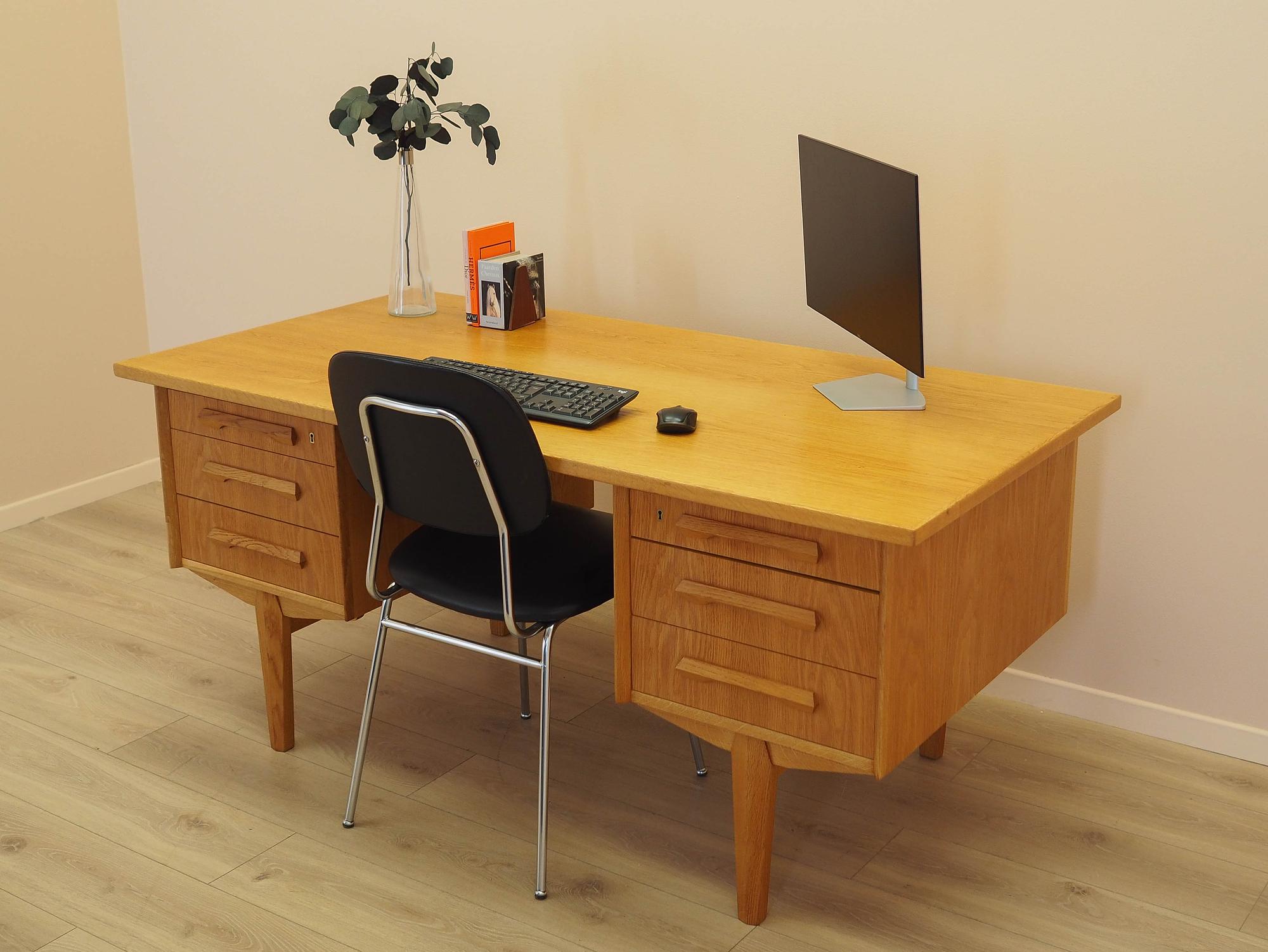 Oak desk 1960s 4