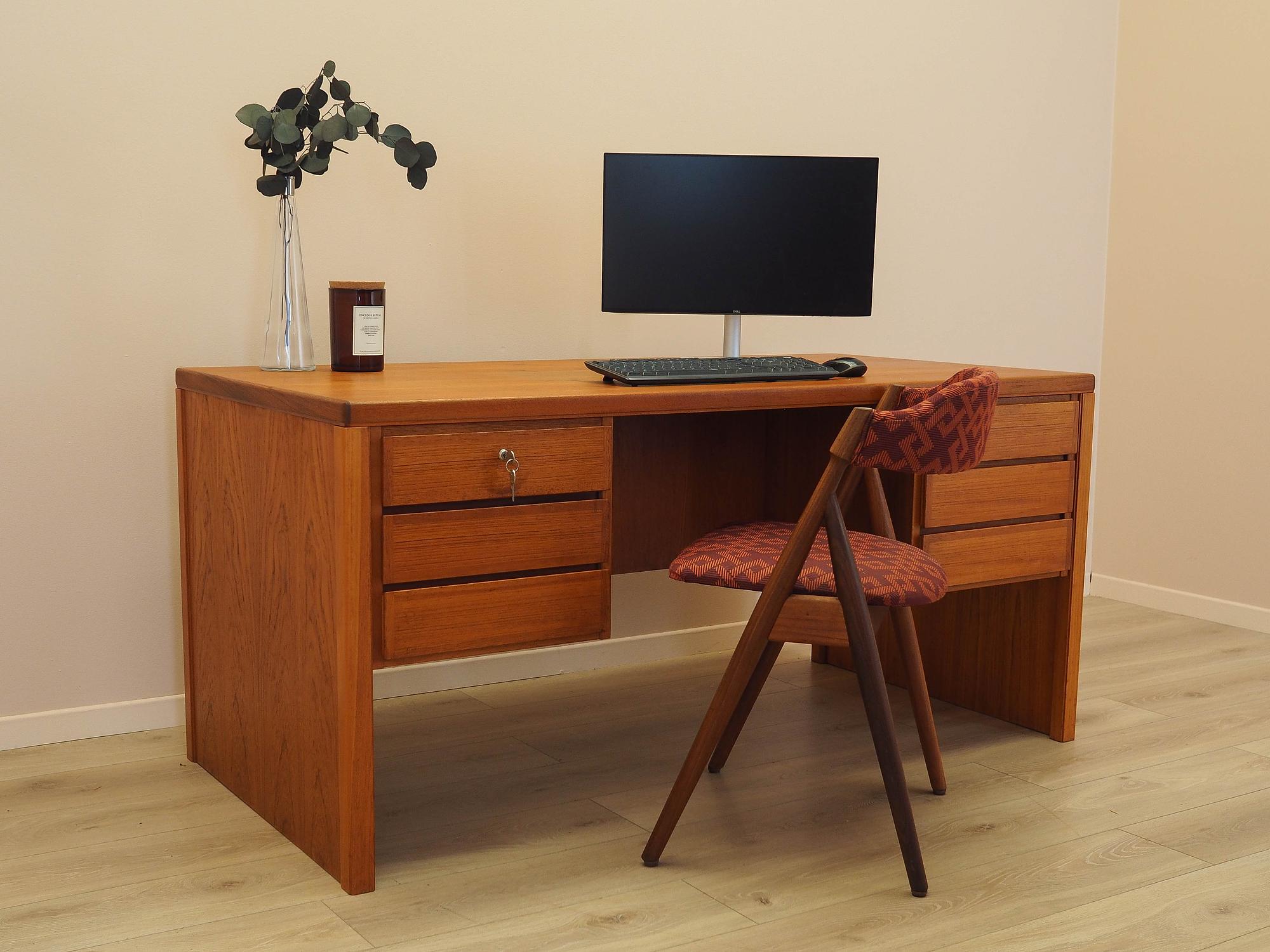 Teak desk 1970s 2