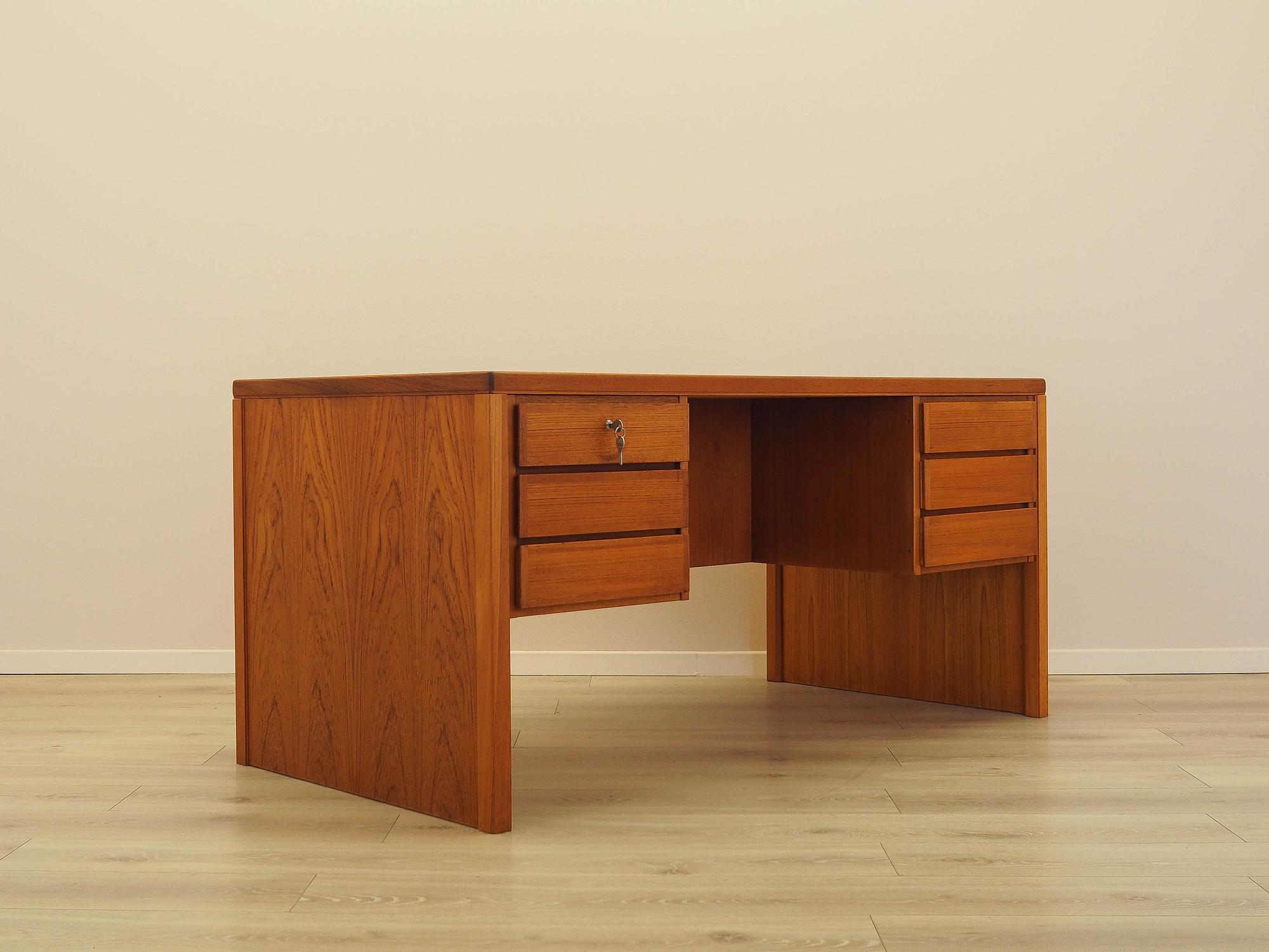 Schreibtisch aus Teak 1970er Jahre 9