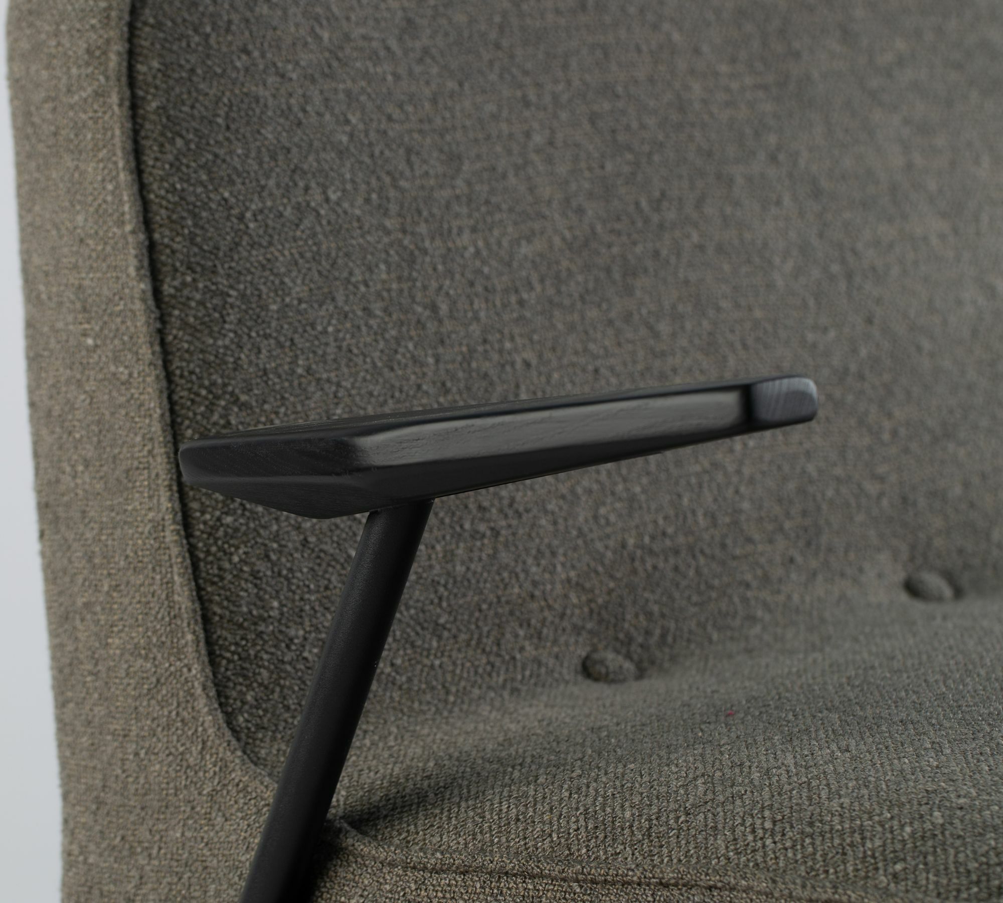 366 Sofa 2-seater Metal Bouclé Grey 1