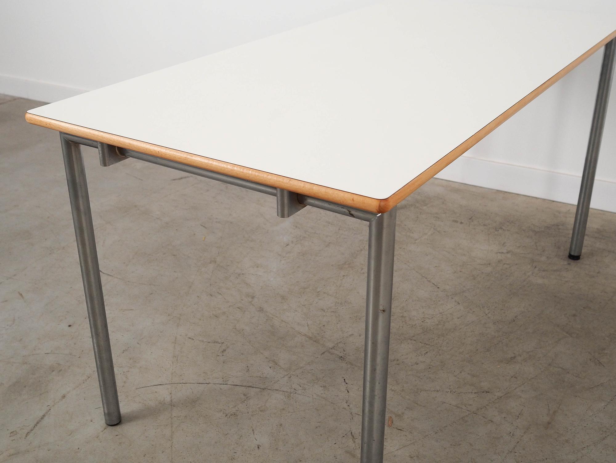 Laminated Table 2000s 8