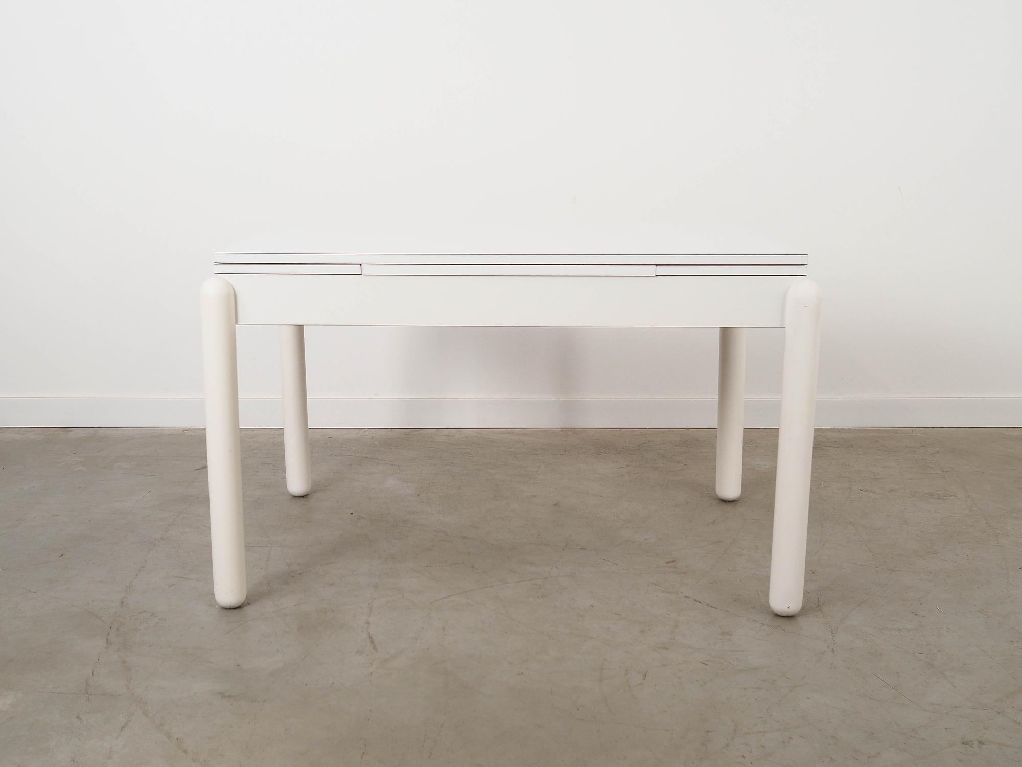Extendable wooden table 1980s 179.5 x 85 cm 2