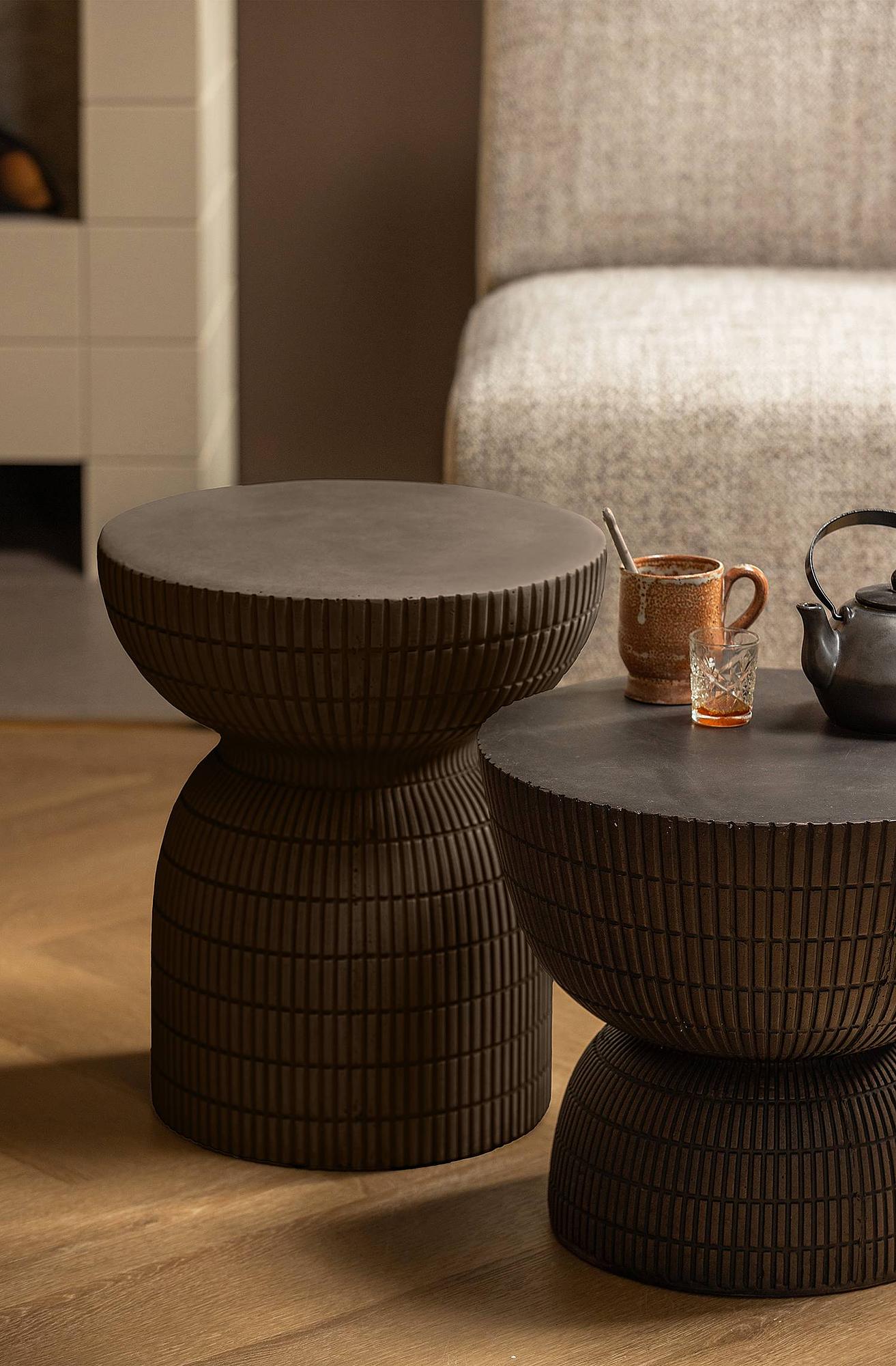 Beistelltisch Ukayu 40 cm Fiberglas Antik Schwarz 3