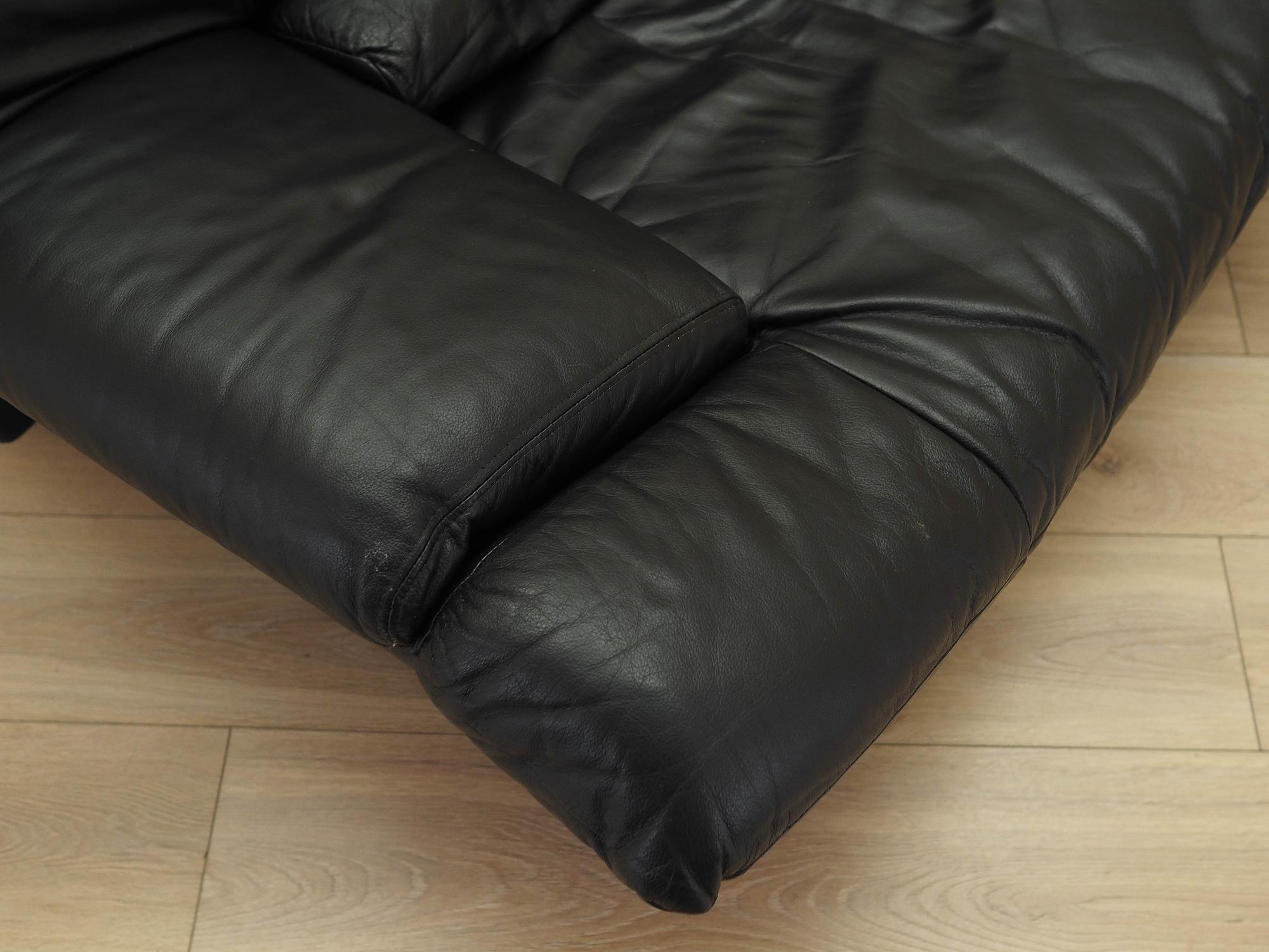 Black leather sofa 1960s 11
