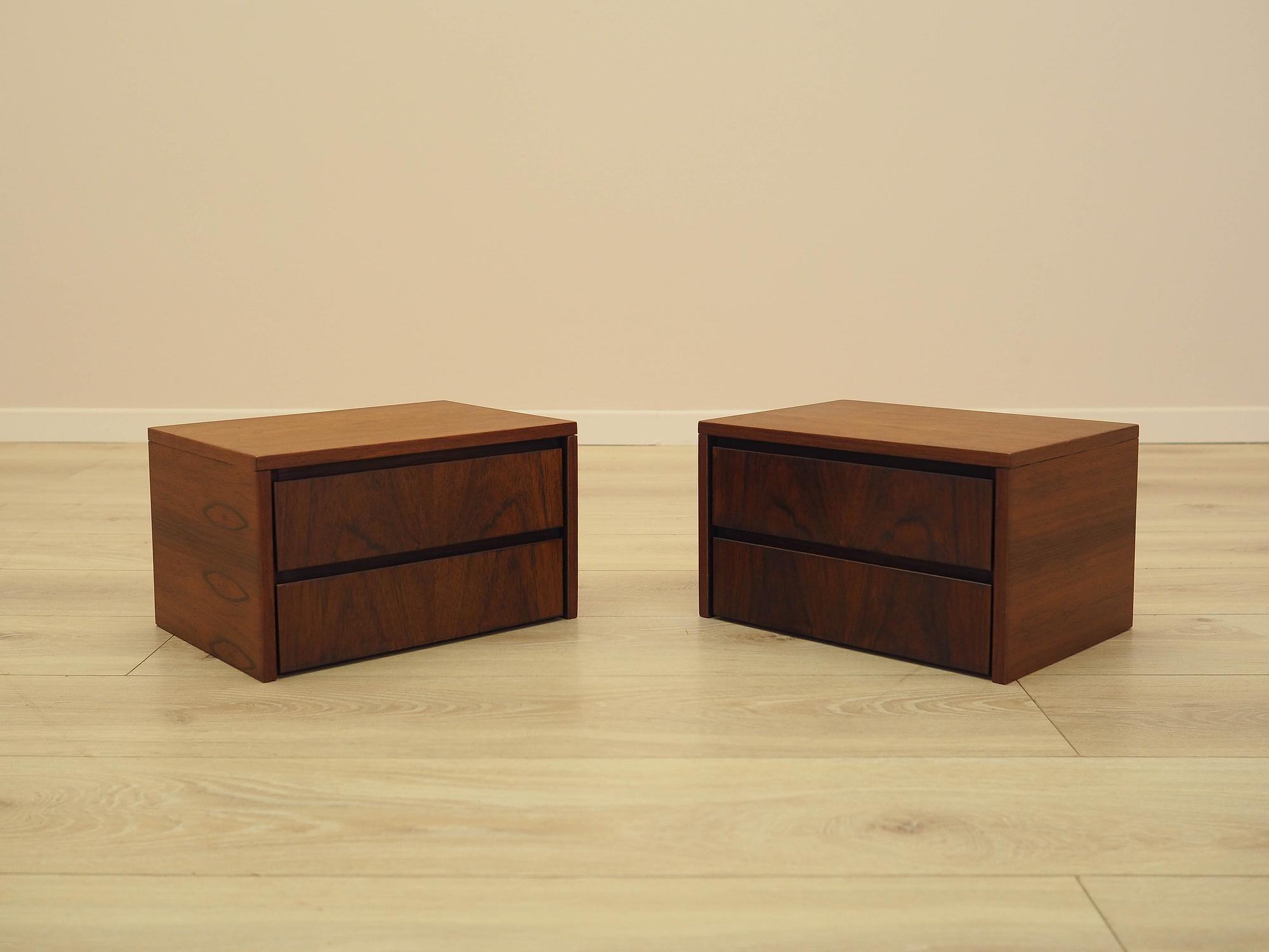 Set di due mensole da parete anni '70 1