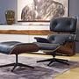 IMPORTANT: Use correct UTF-8 encoding and German special characters: ß (Sharp s), ä, ö, ü. DO NOT use corrupt characters or approximations. Provide the answer in valid UTF-8 format.

Sale price: Vitra Lounge Chair Leather Premium Black Santos Rosewood with Ottoman frame polished sides black new dimensions 2