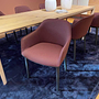 Vitra Credo Bitter Chocolate Armlehnstuhl Softshell 5