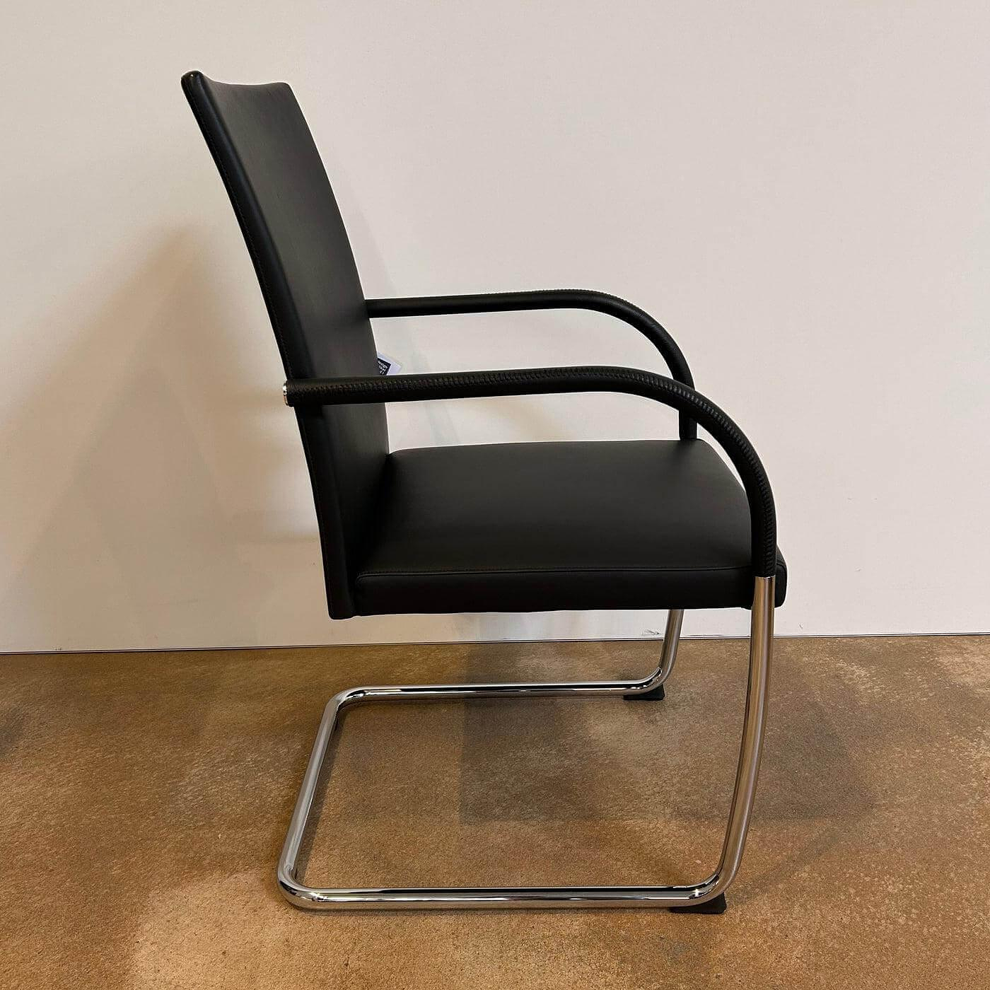 Walter Knoll Freischwinger George 1572 Black Leather Round 2