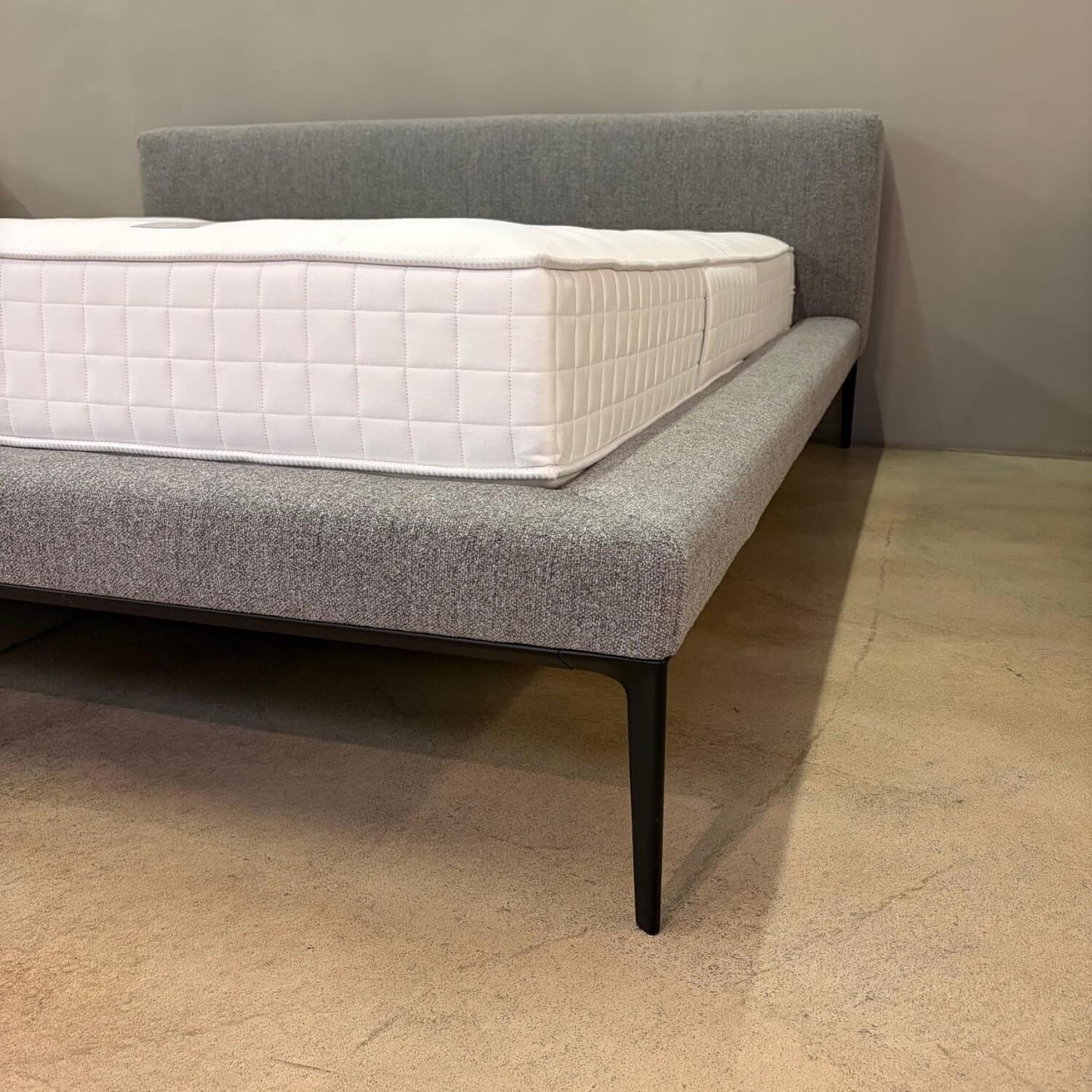 Walter Knoll Polsterbett Jaan 785-180 Stoff Nuvola Tin Grau 6