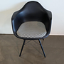Eames Kunststoff-Sessel DAW Stoff Checker 01 Schwarz Weiß 6