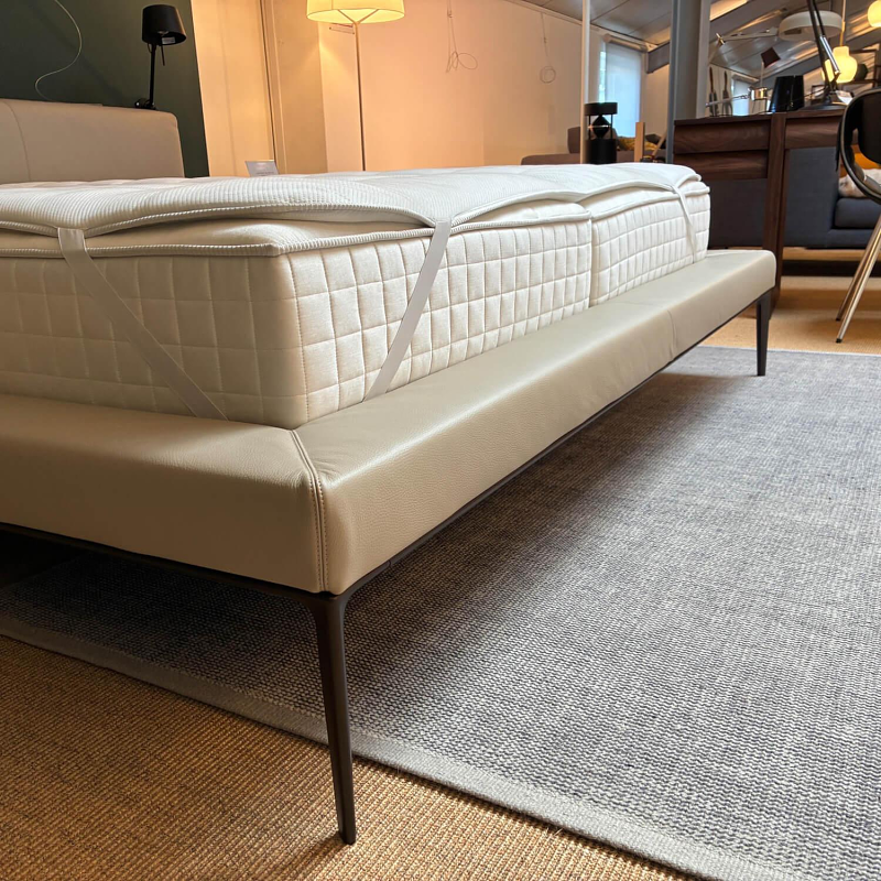 Walter Knoll Jaan Leder Congress Bett mit Matratzen 12
