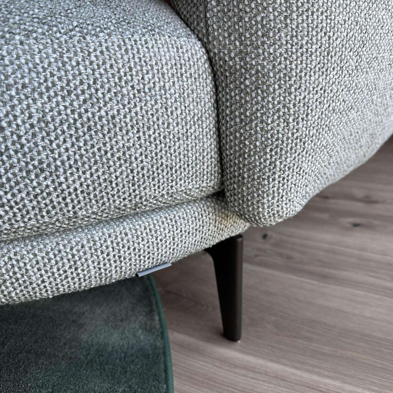 Walter Knoll Ecksofa Maaru Stoff Safire Sage Grün mit Kissen 7