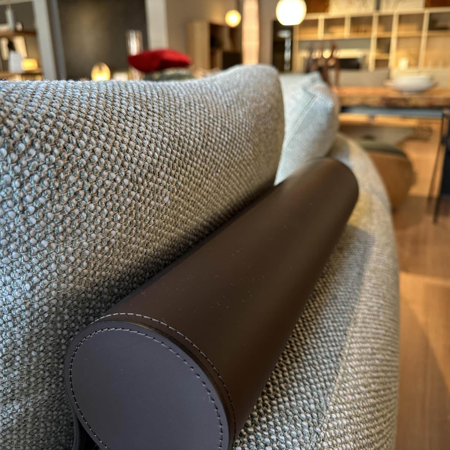 Walter Knoll Ecksofa Maaru Stoff Safire Sage Grün mit Kissen 4