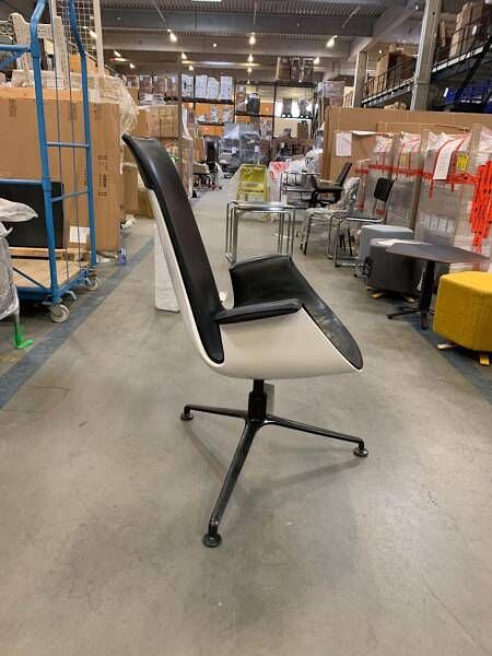 Schalensessel FK Leder Schwarz Schale Weiß Gestell Aluminium 9