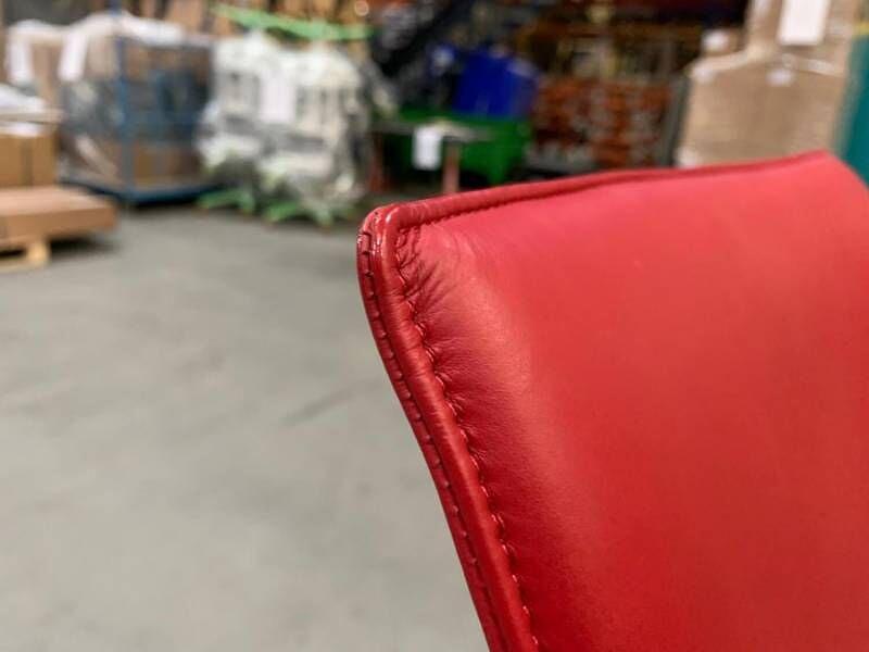 Schalensessel FK Leder Congress Rot Gestell Aluminium 13