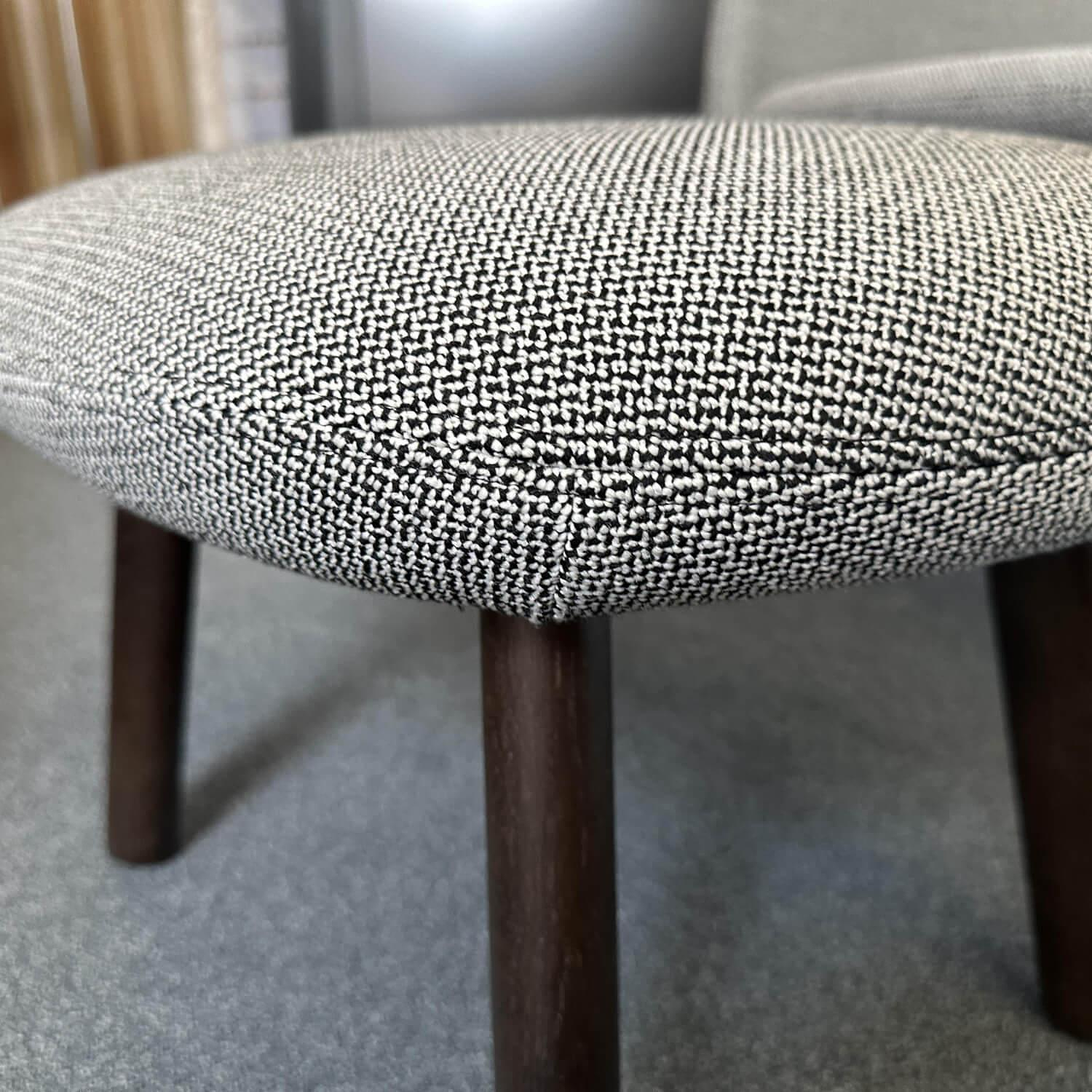 Vitra HAL Stoff Credo 120 Sessel mit Ottoman 1