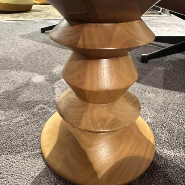 Hocker Vitra Schemel Nussbaum Massiv Gedrehselt 9