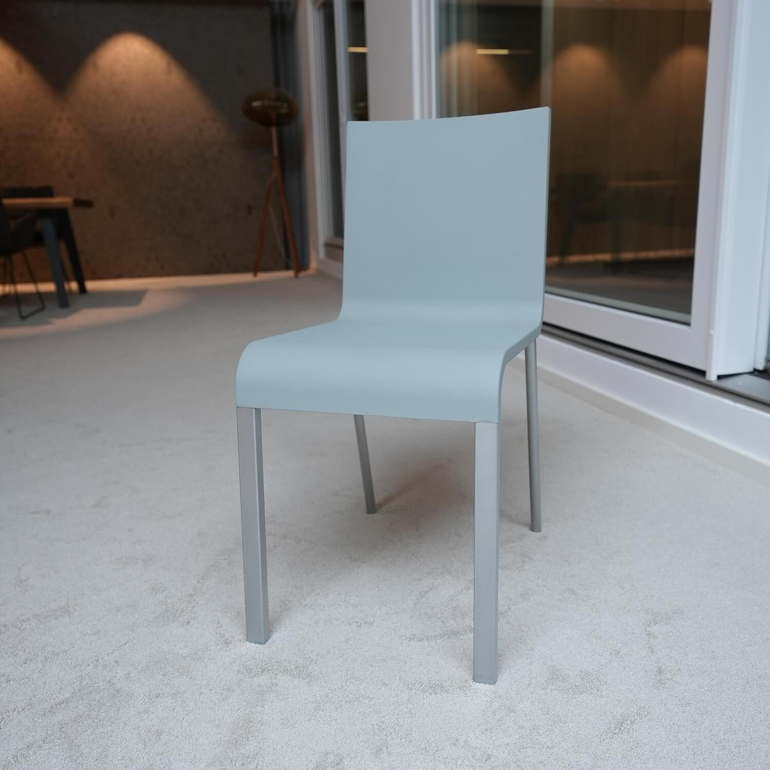 Vitra Stuhl 03 Hellgrau Kunststoff Silber 4