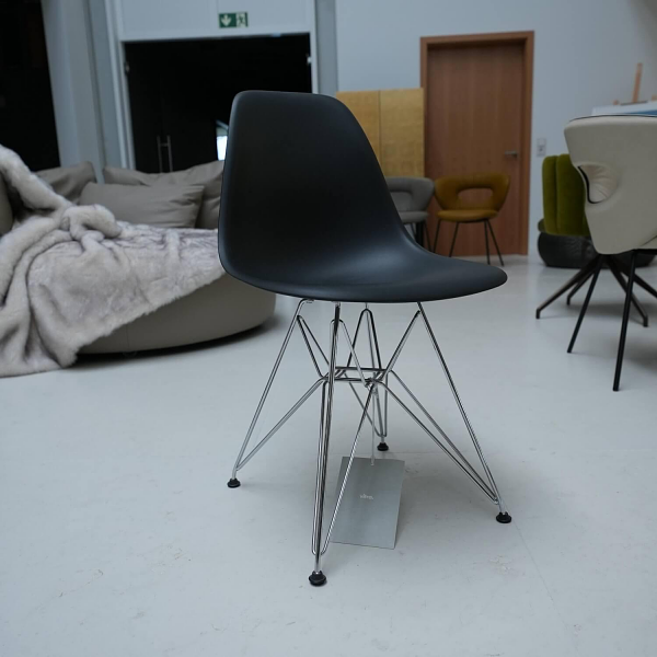 Eames Plastic Sidechair DSR Drahtgestell Schwarz 9