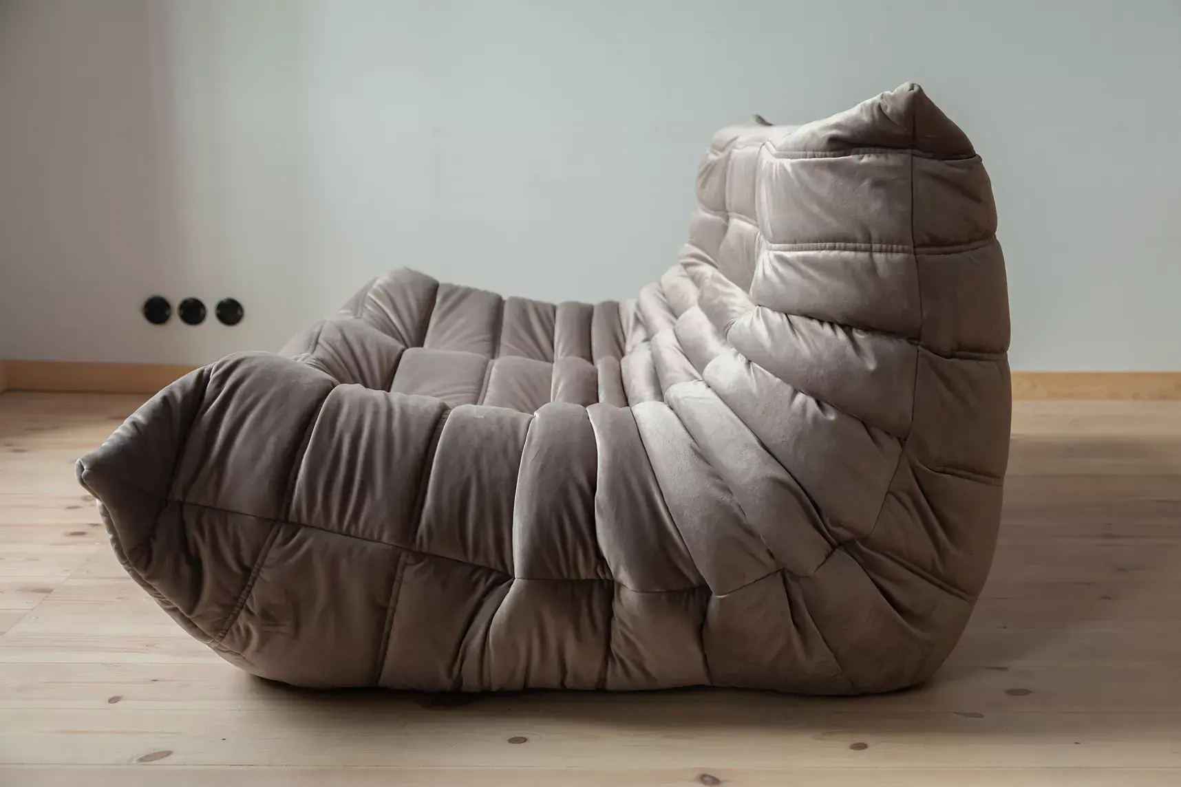 Togo Sofa 2-Seater Velvet Warm Grey 3