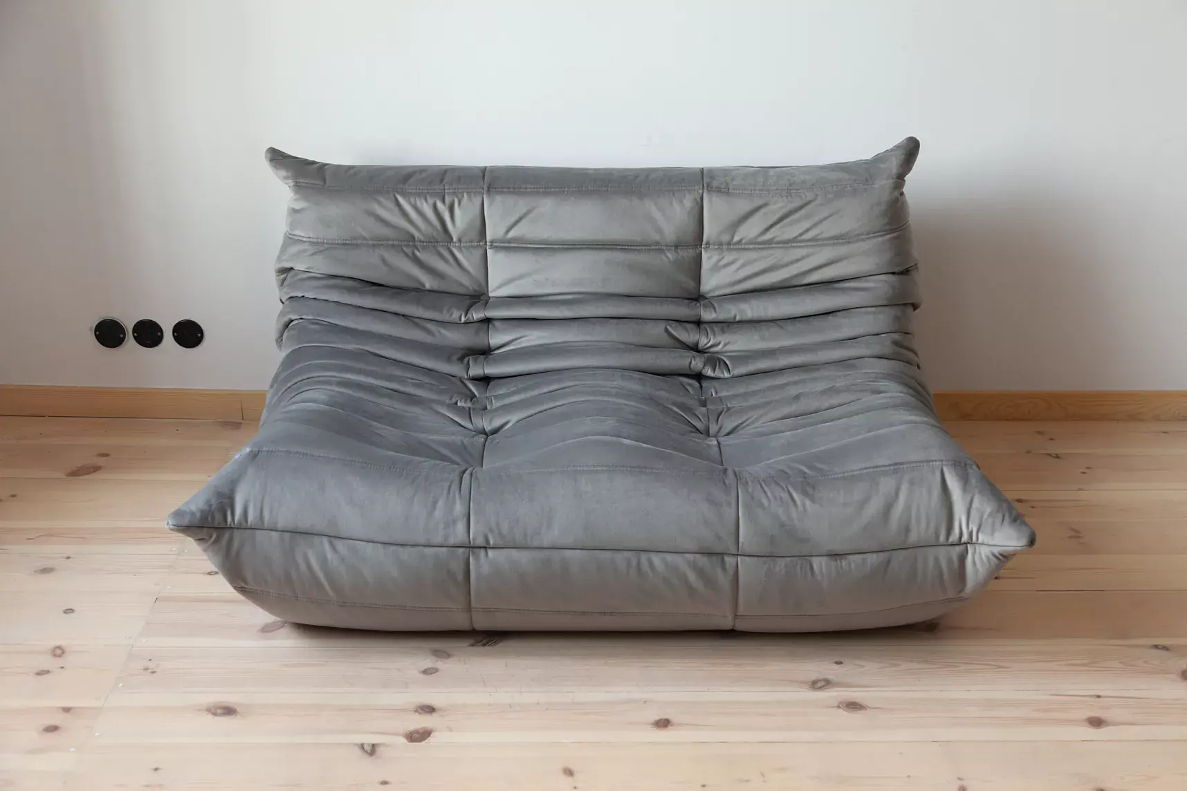 Togo Sofa 2-seater Velvet Silver Grey 1