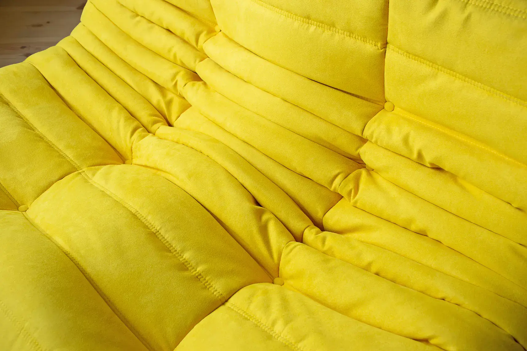 Togo Sofa 2-seater textile lemon yellow 9