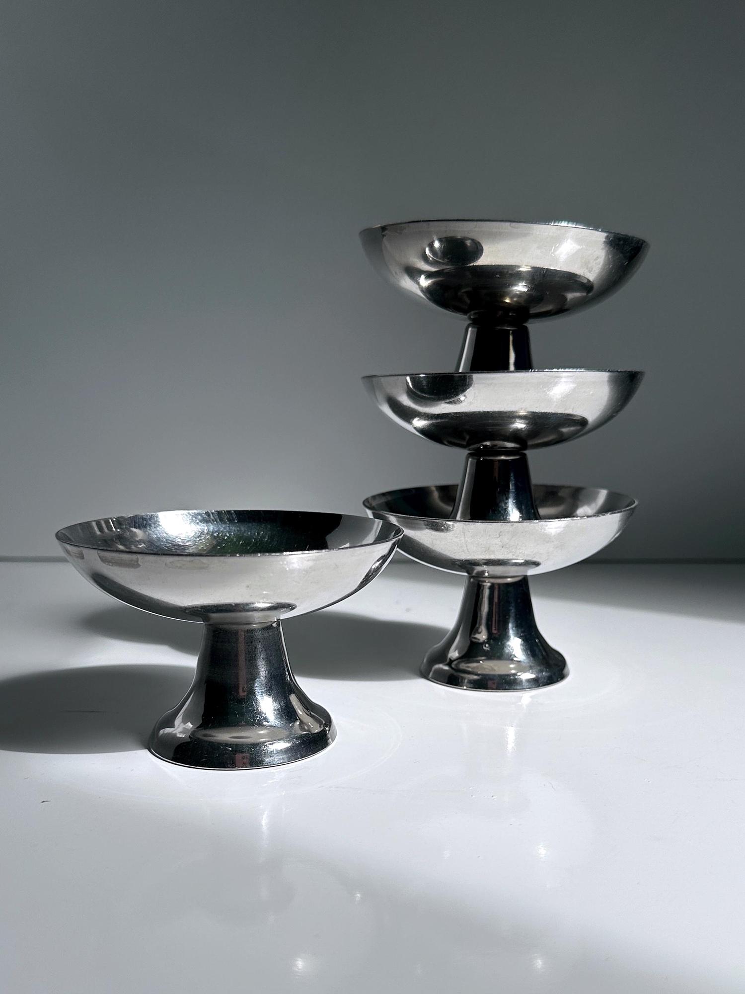 4 Vintage Dessertschalen aus Edelstahl, Italien 1980er 1