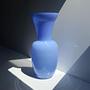 Vintage italienische Opalglas-Vase in Blau 4
