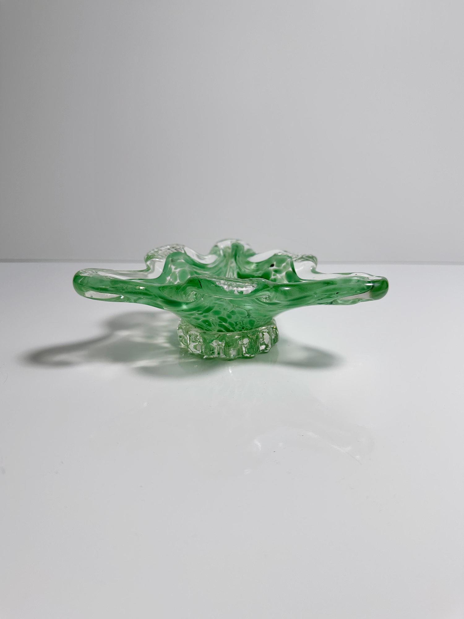 Vintage italienischer Glas-Aschenbecher in Pastellgrün 5