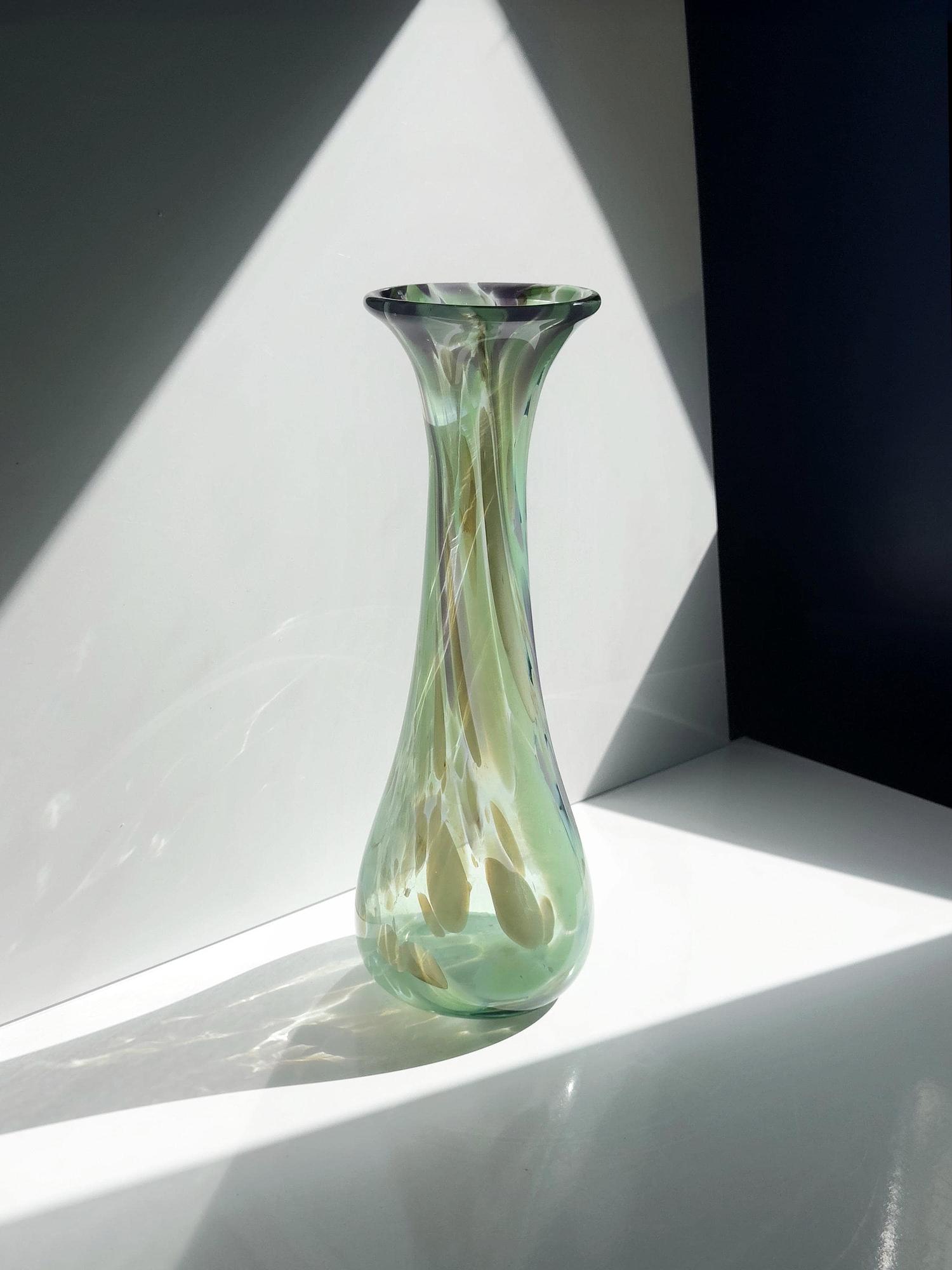 Vintage Art Glass Vase in Hellgrün 3
