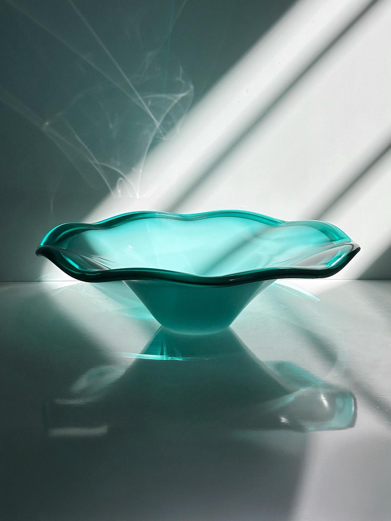 Große Vintage Murano Glasschale in Türkis & Weiß 4